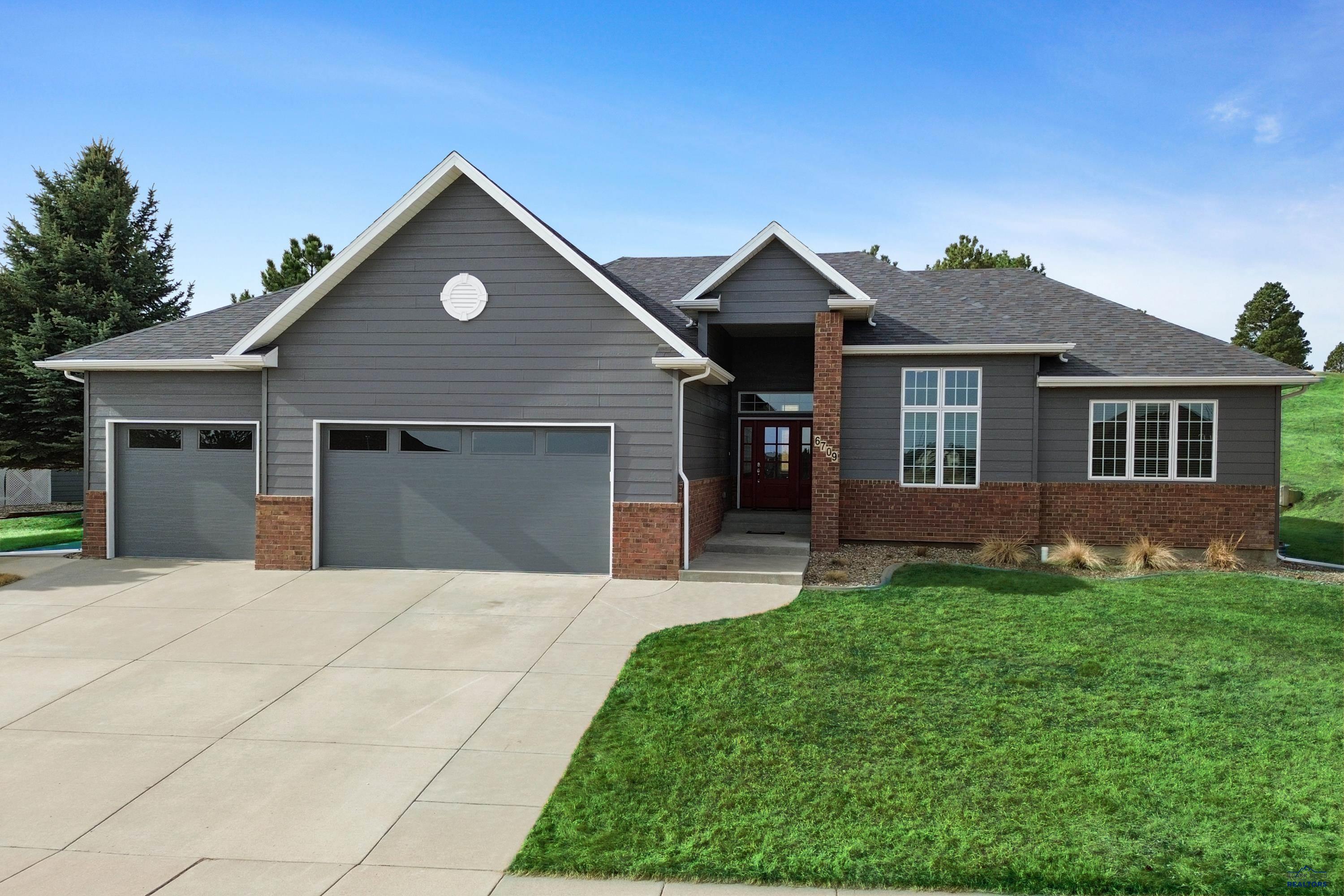 6709 Muirfield Dr — photo
