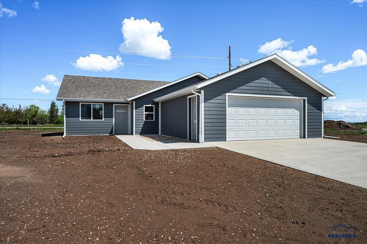 10883 Eagle Court — photo
