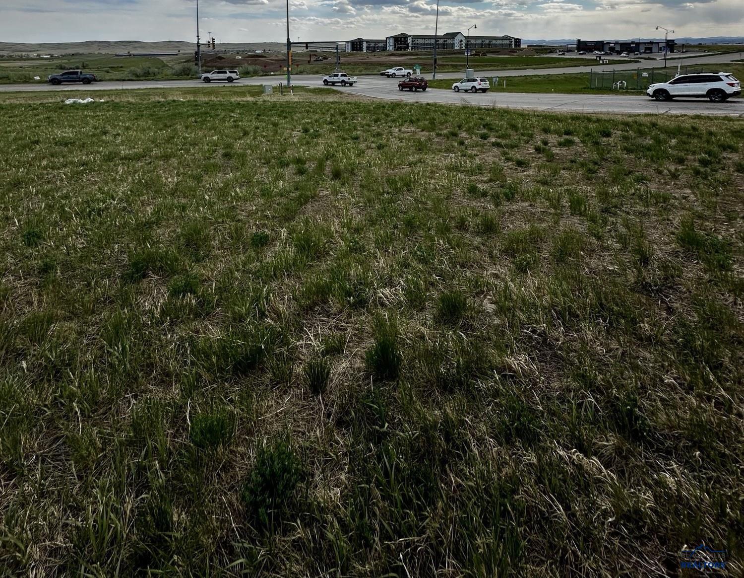 490 Tower Rd — photo