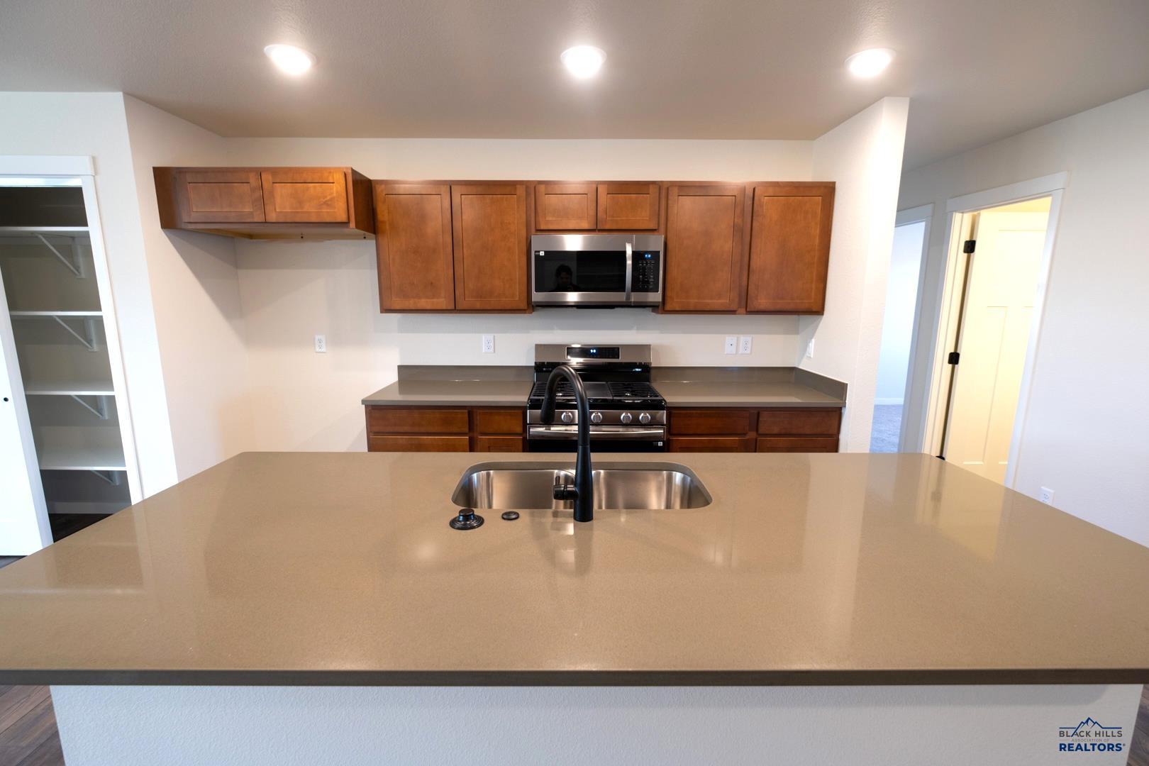 2801 Luke, Rapid City, SD — photo 3