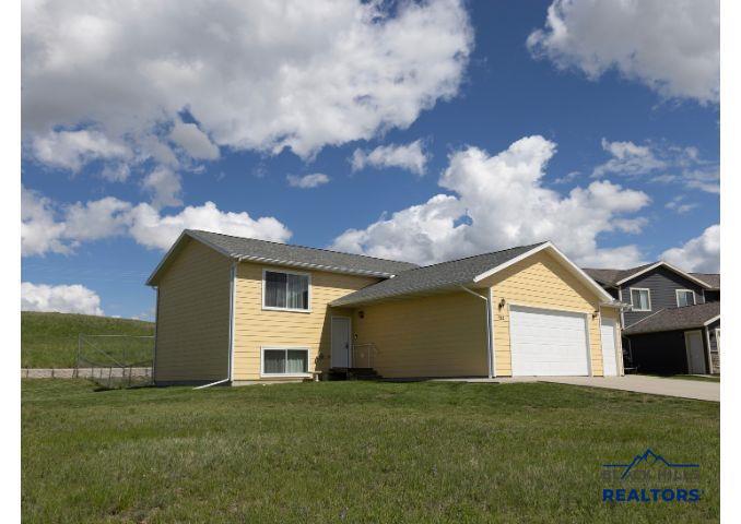 752 Bear Tooth Ct — photo