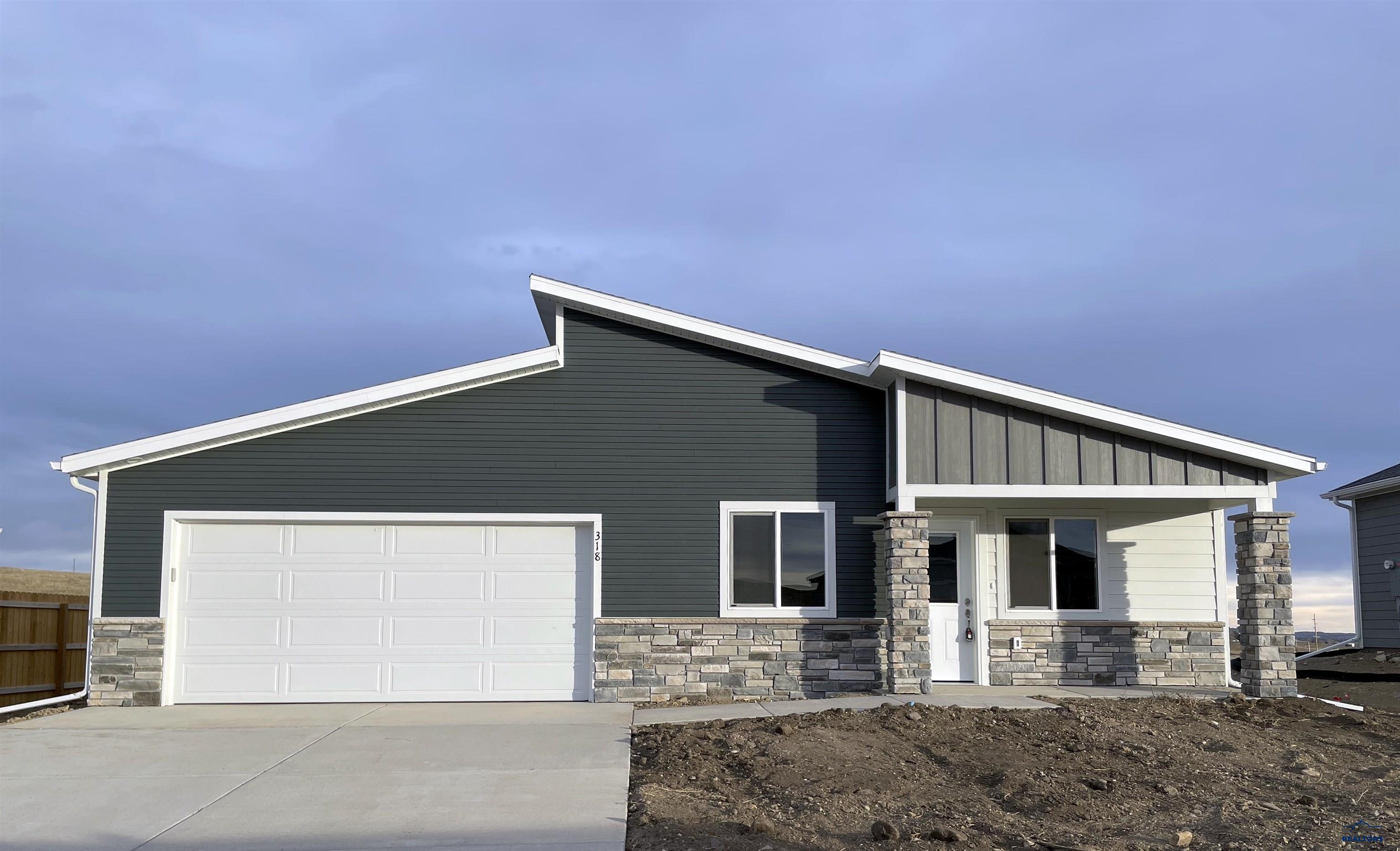 318 N Valley Drive — photo