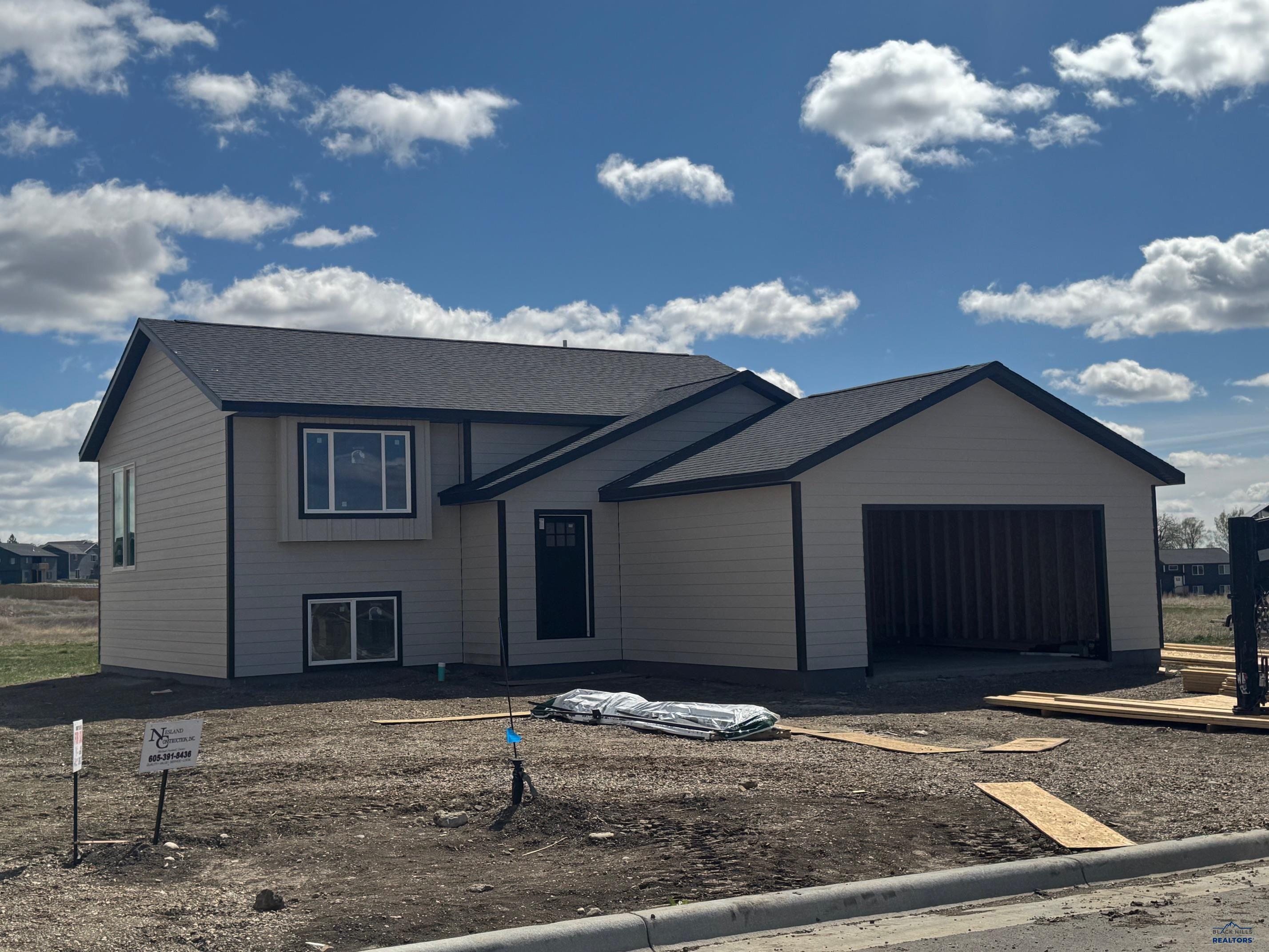 5846 Mauser Rd — photo