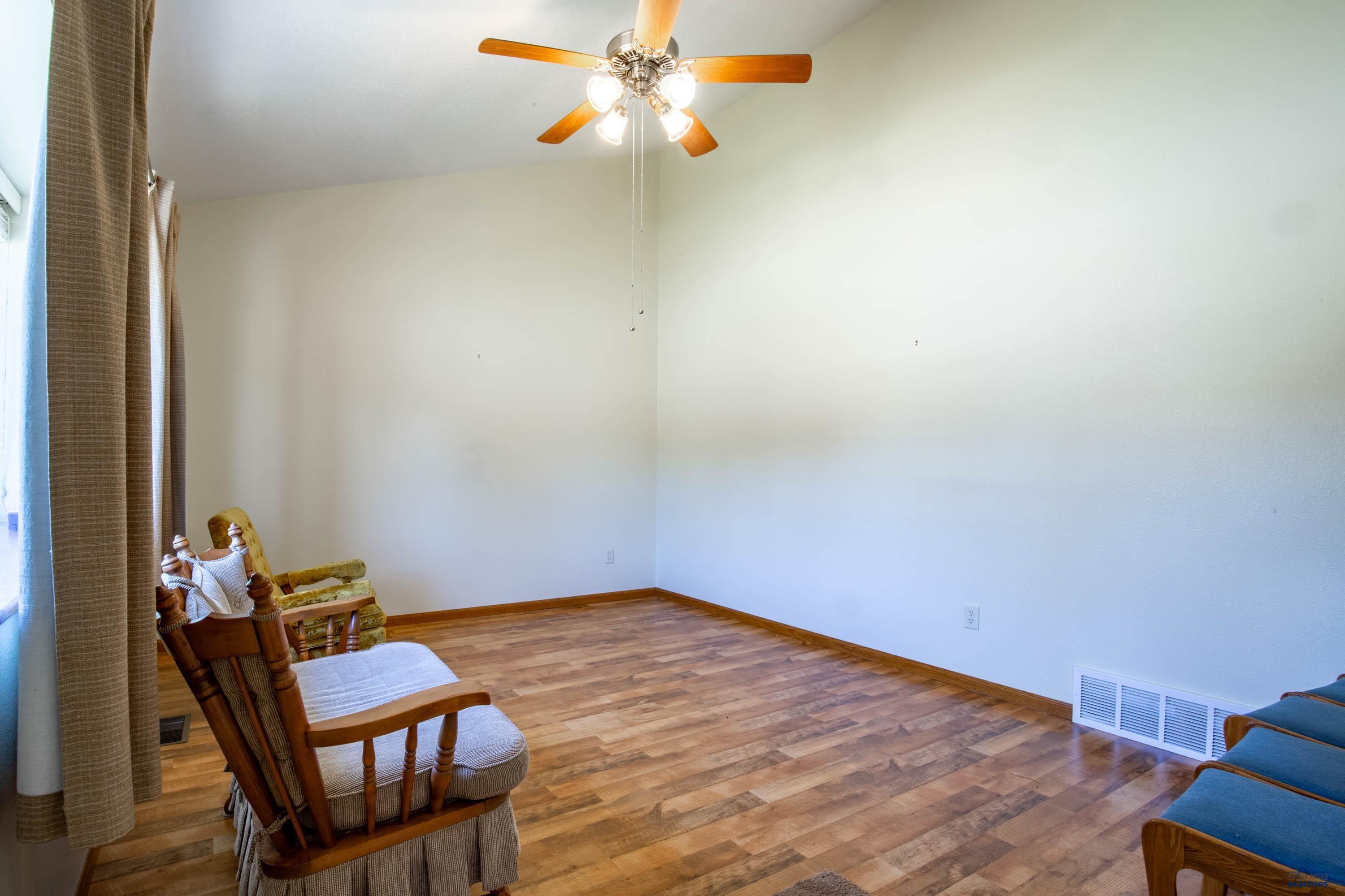 1279 Pennington, Rapid City, SD 57703 — photo 2