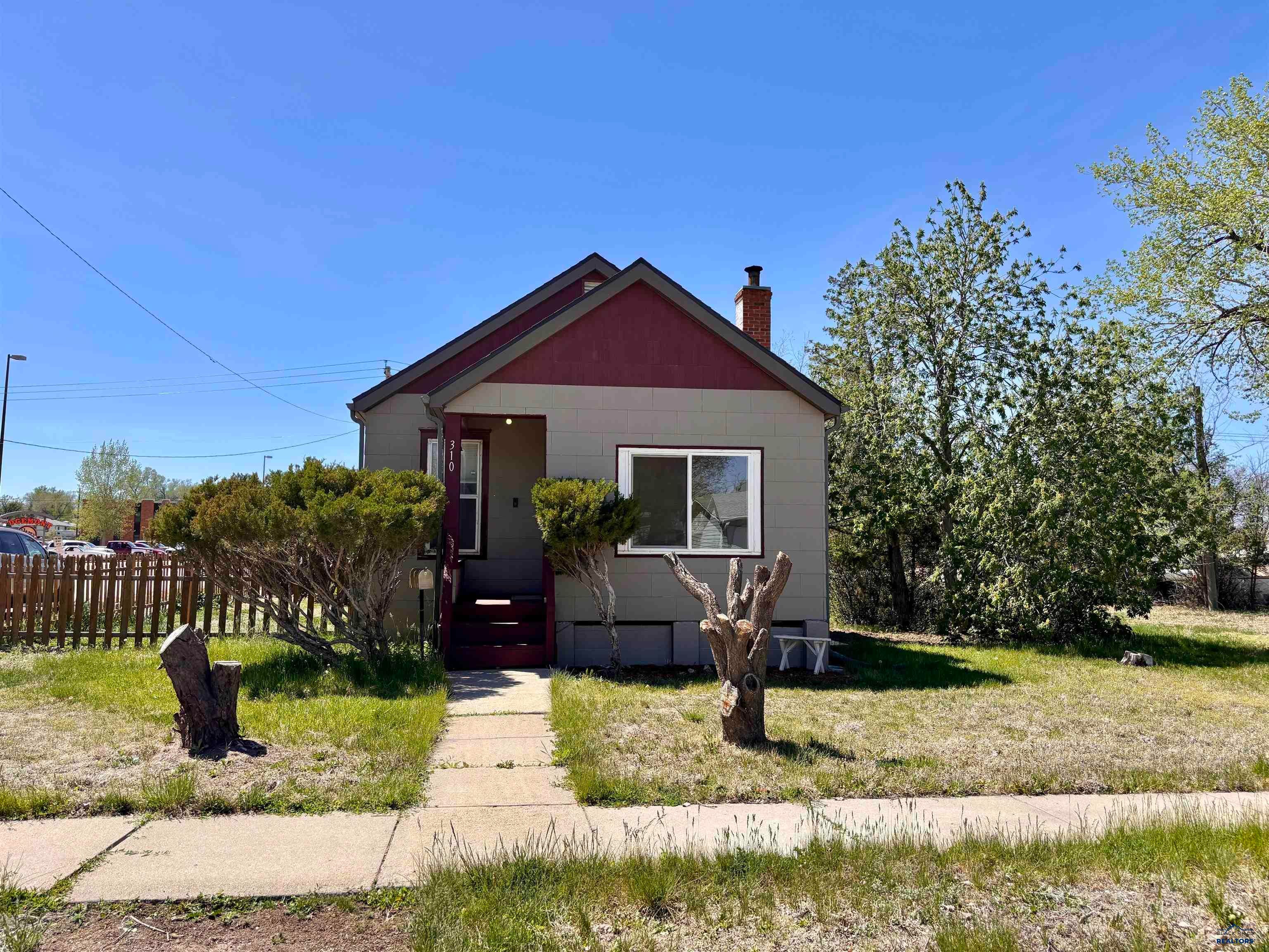 310 7th Ave, Edgemont, SD 57735 — photo 2