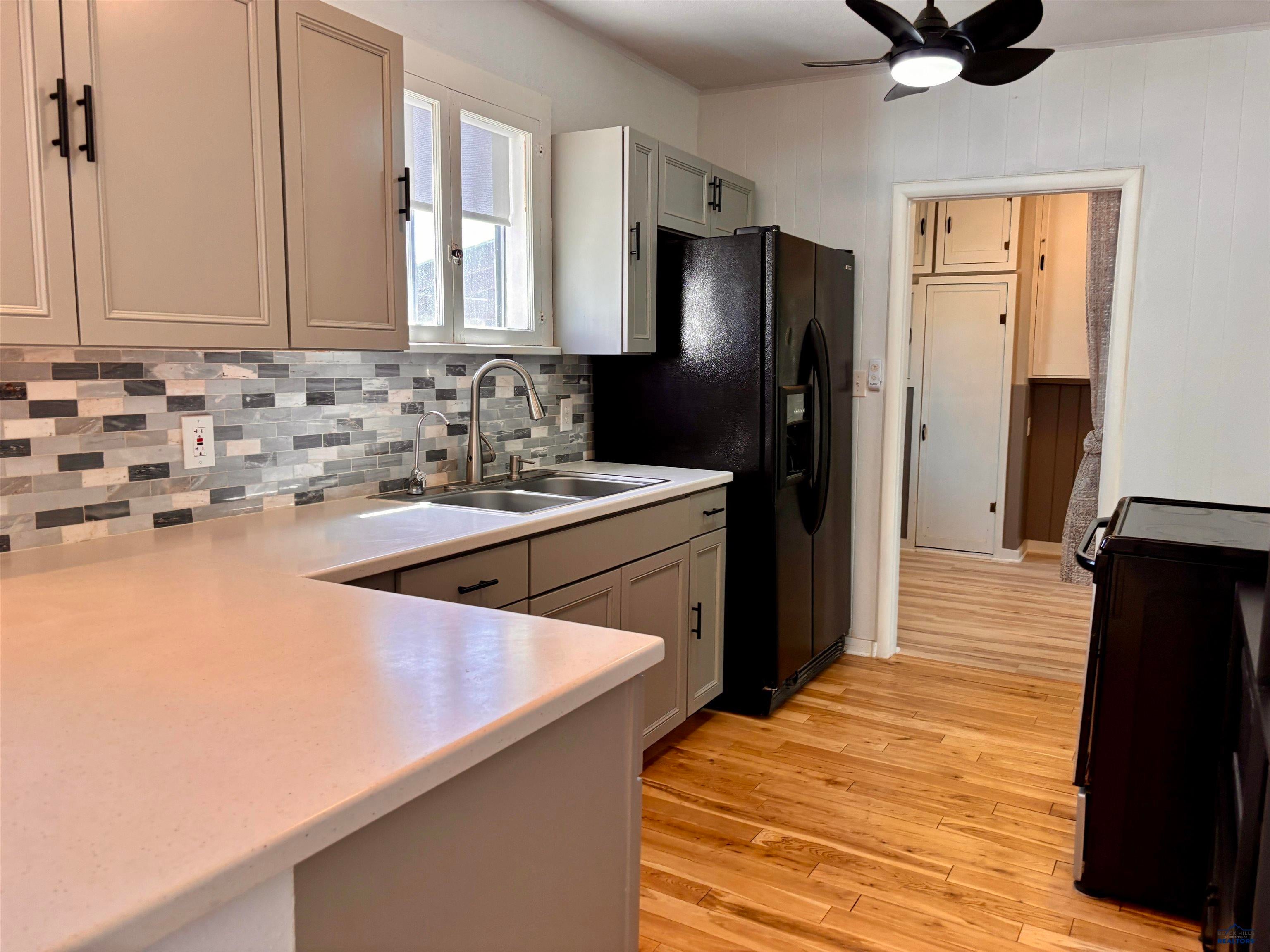 310 7th Ave, Edgemont, SD 57735 — photo 3