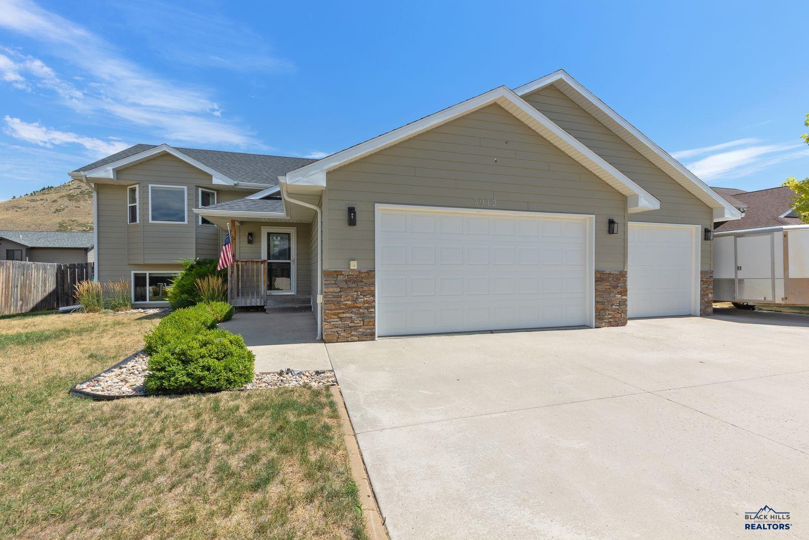 7912 Steamboat Road — photo