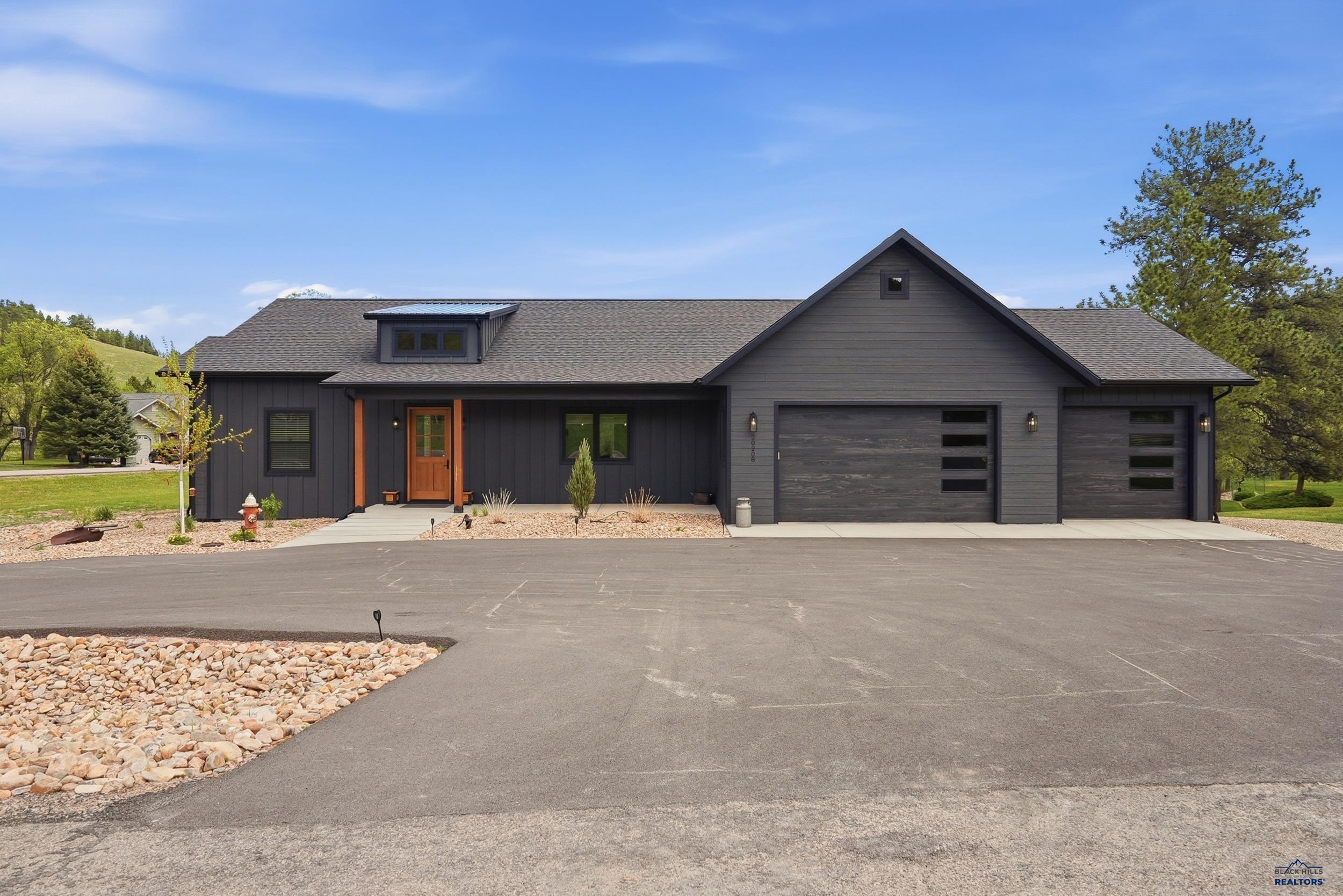 20208 Frog Pond Ct — photo