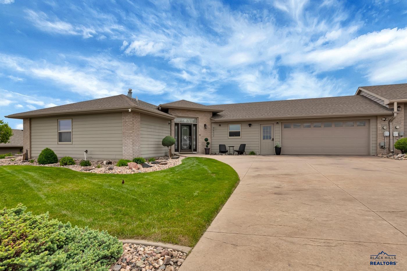 3632 City View Dr — photo