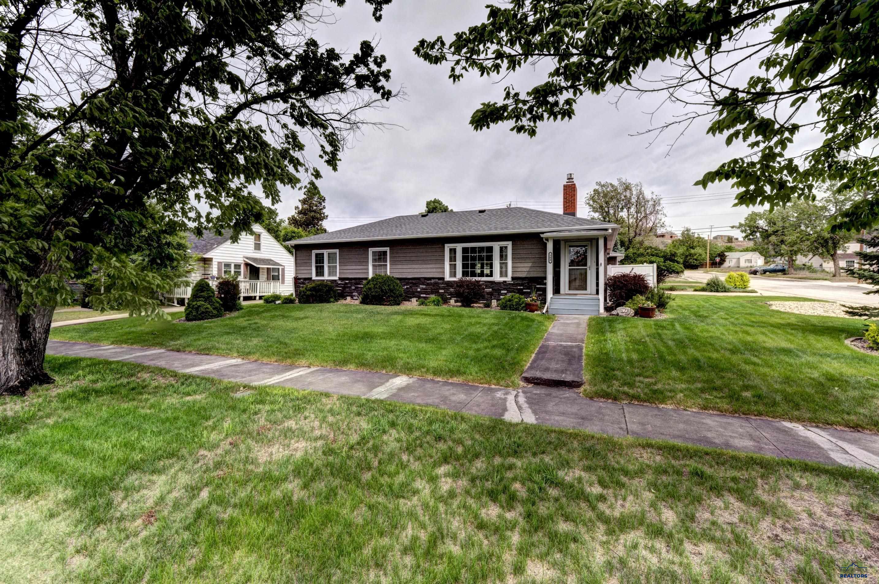 304 St Charles, Rapid City, SD 57701 — photo 3
