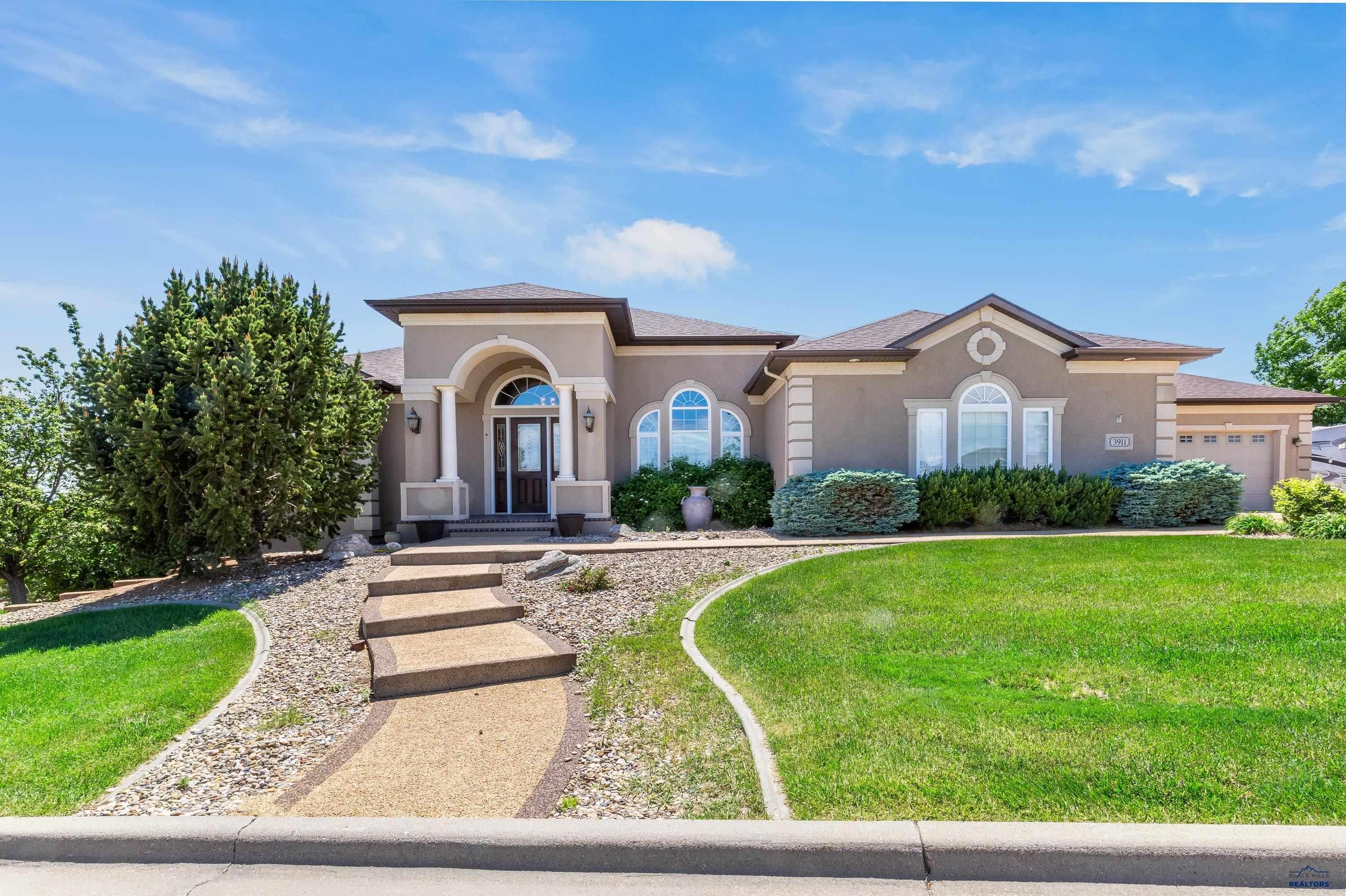 3911 City View Dr — photo