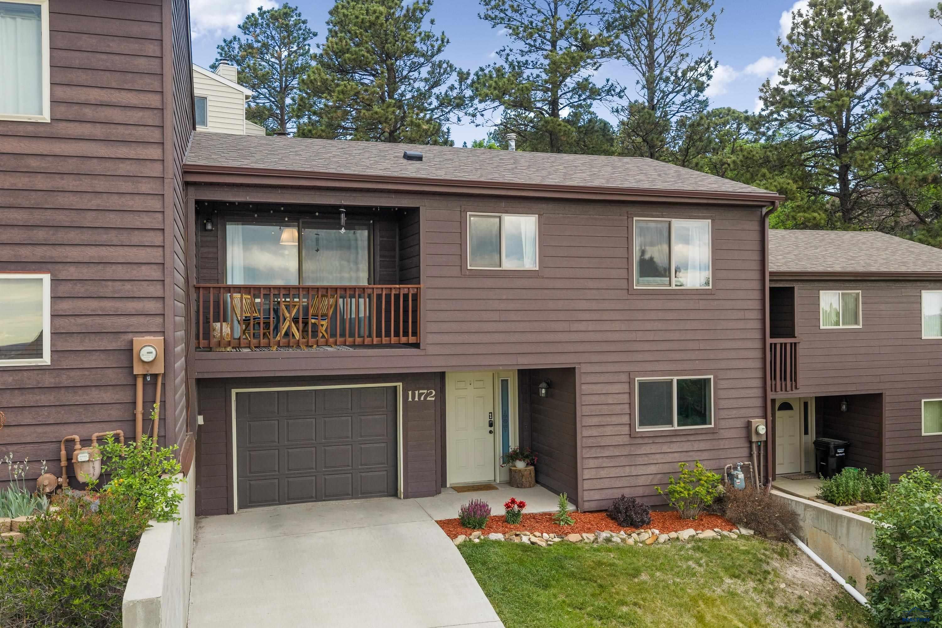1172 Parkwood Rd — photo