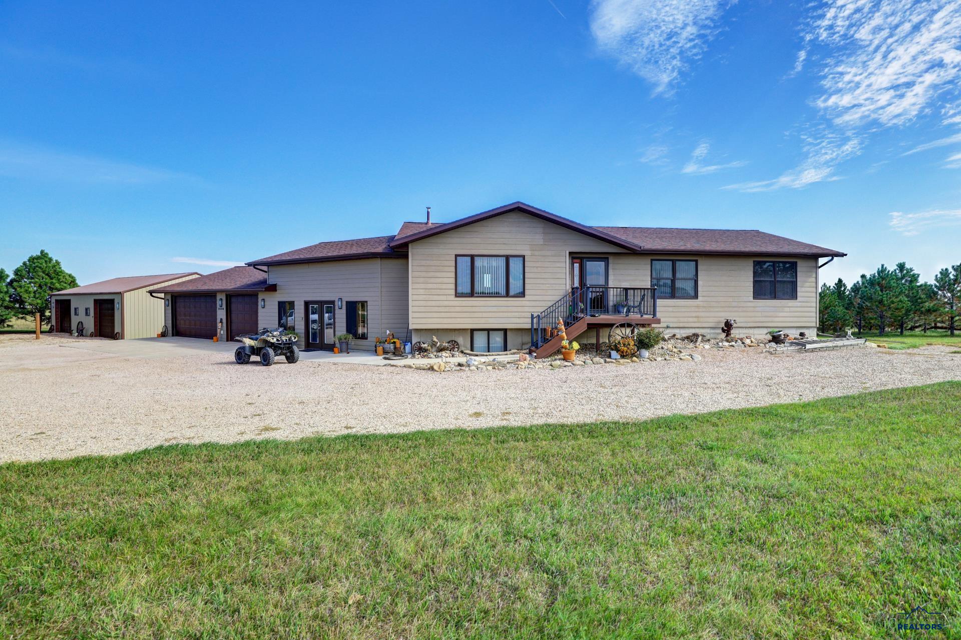 22318 Lucky Ln — photo