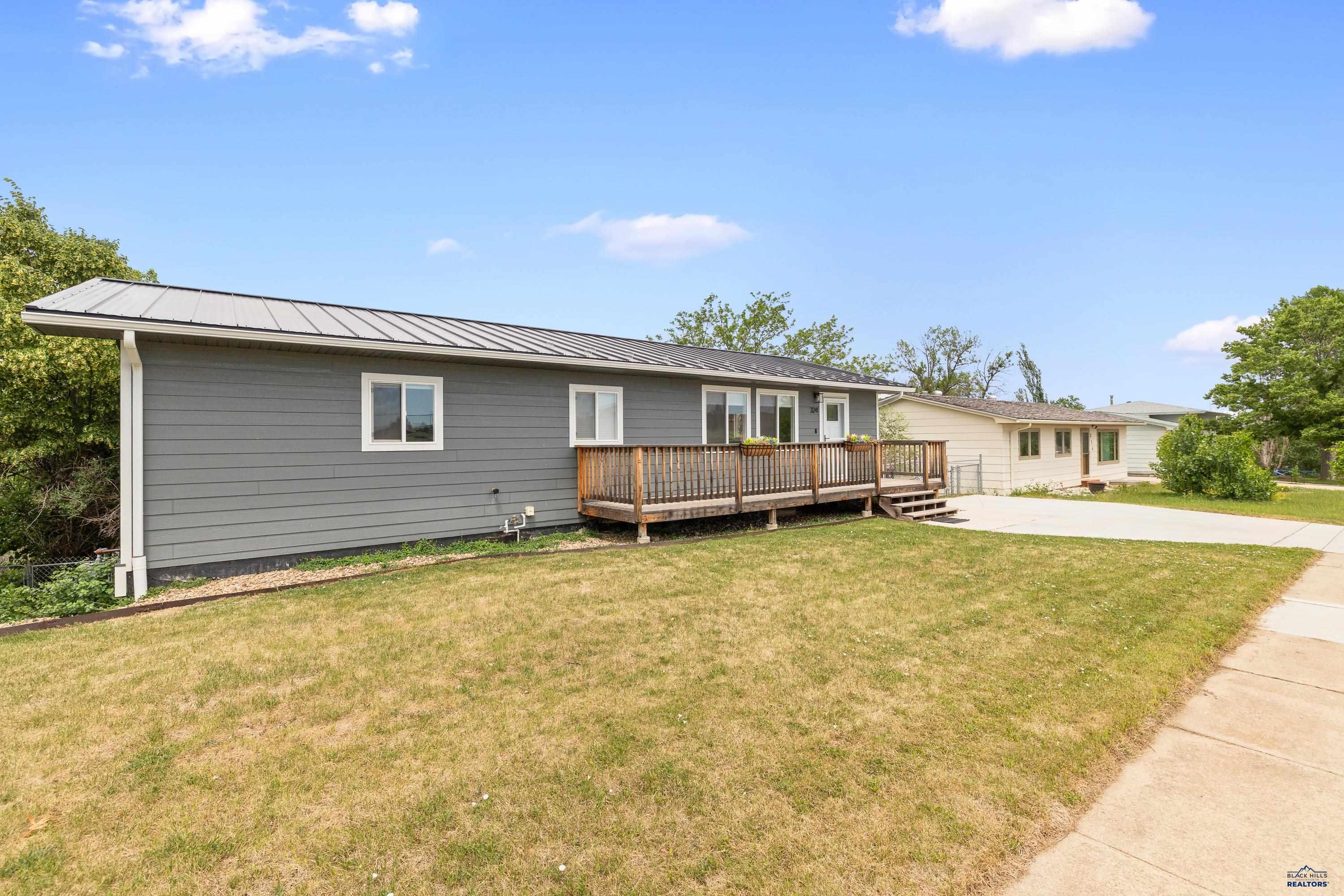 324 Oakland, Rapid City, SD 57701 — photo 2