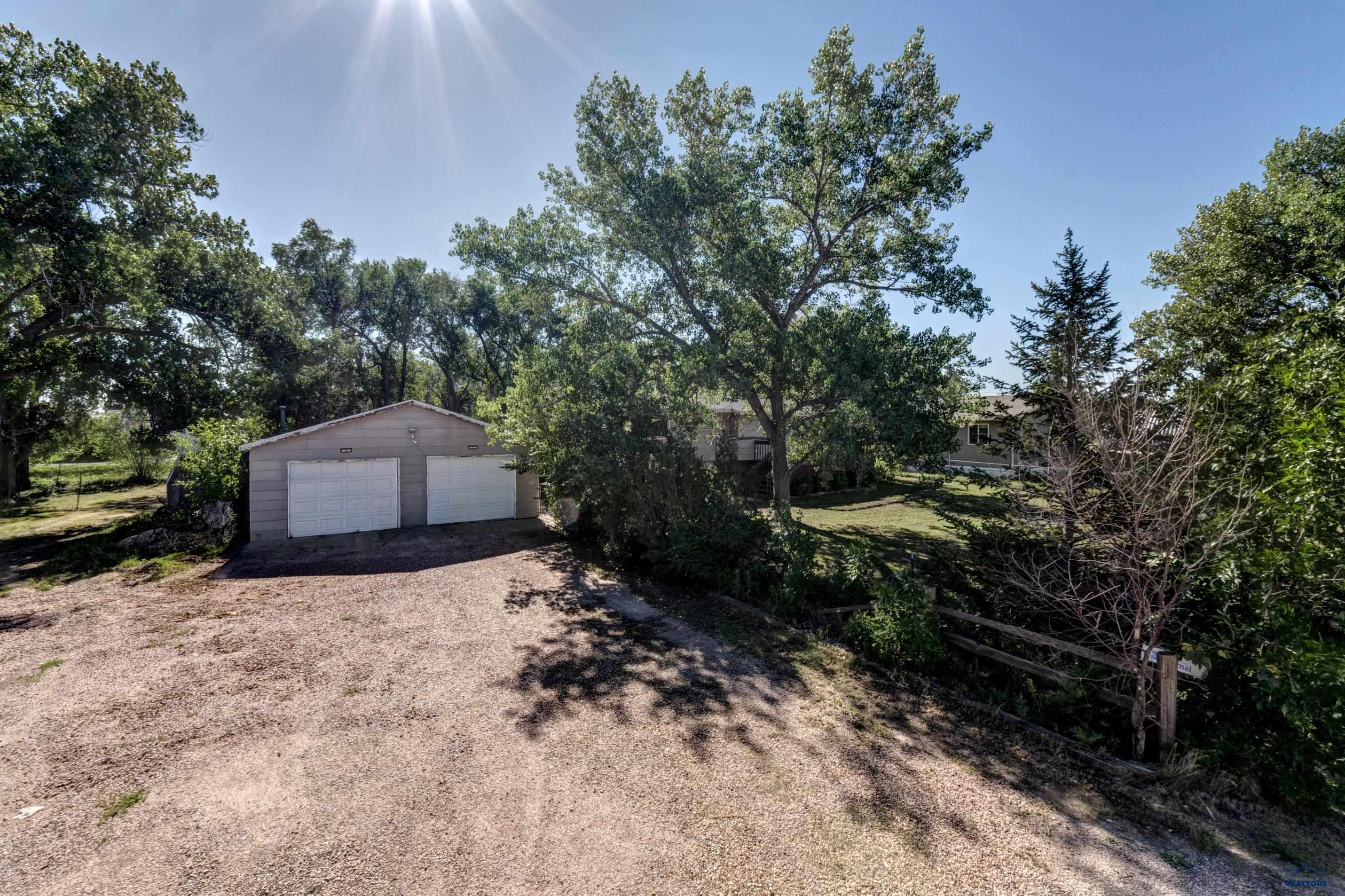 114 E Oak, New Underwood, SD 57761 — photo 3