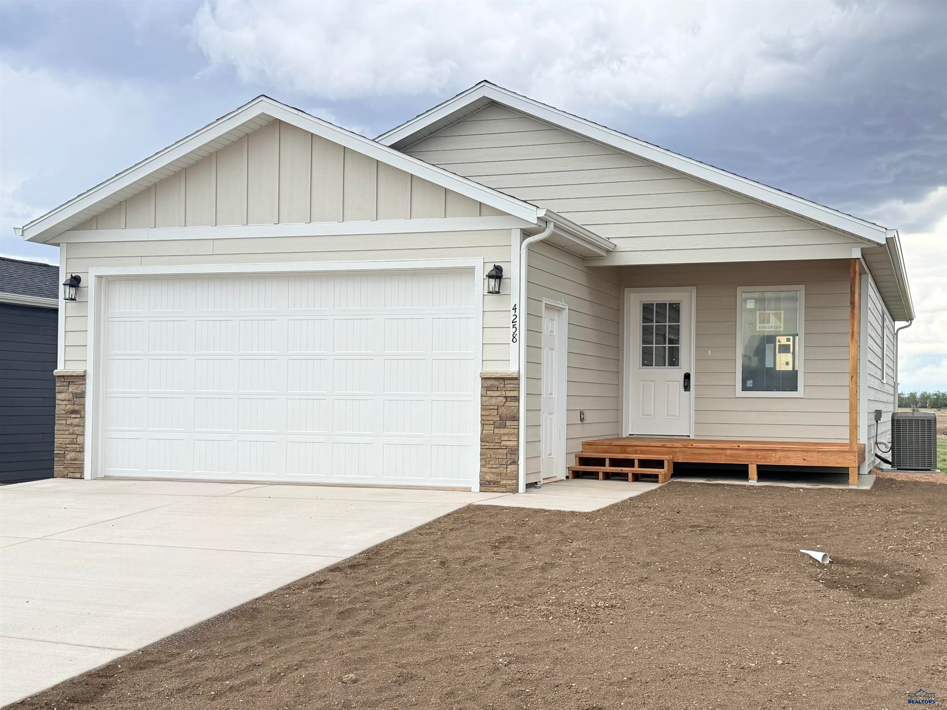 4258 Lodi Ln — photo