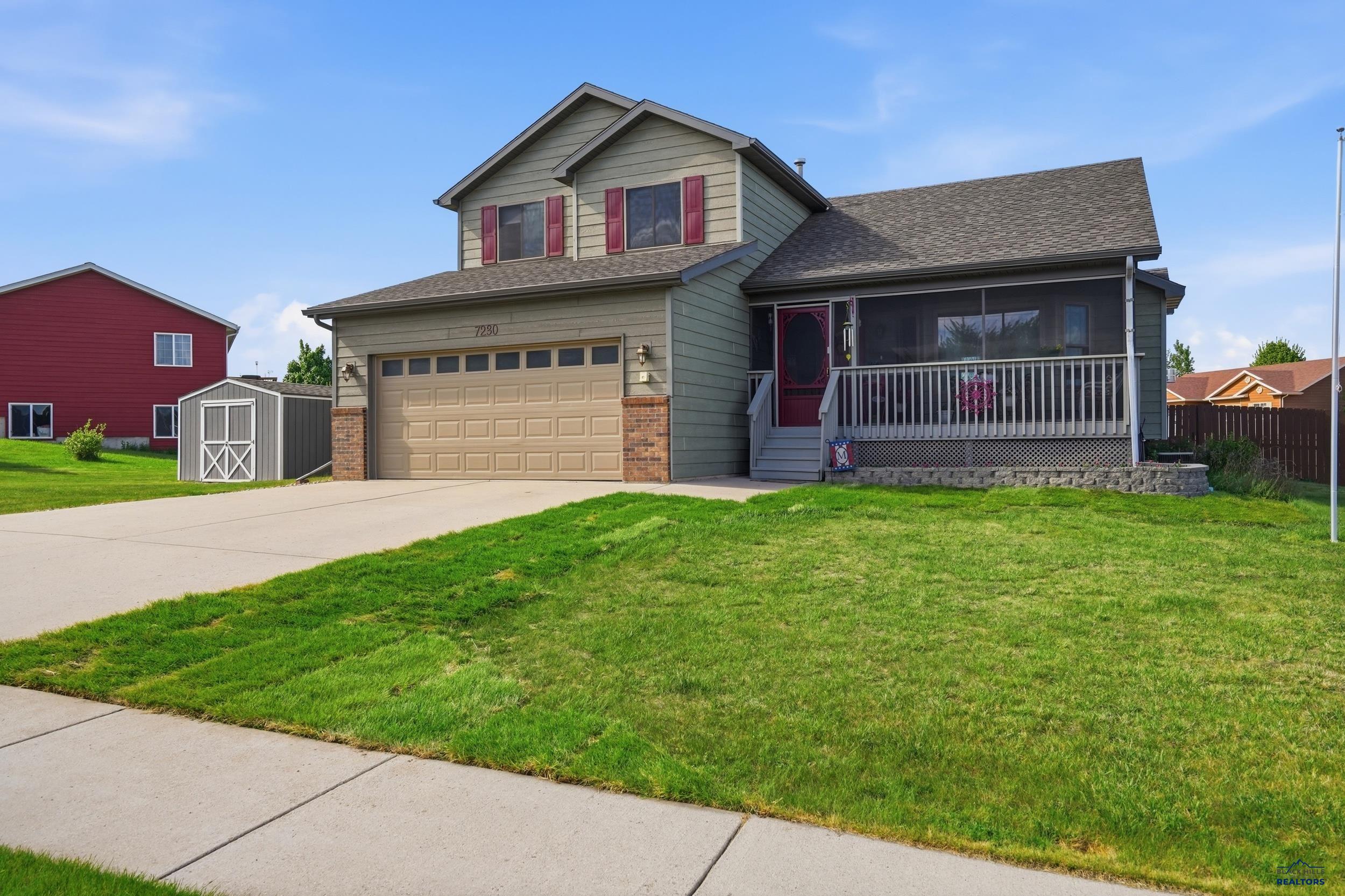 7230 Castlewood Drive — photo