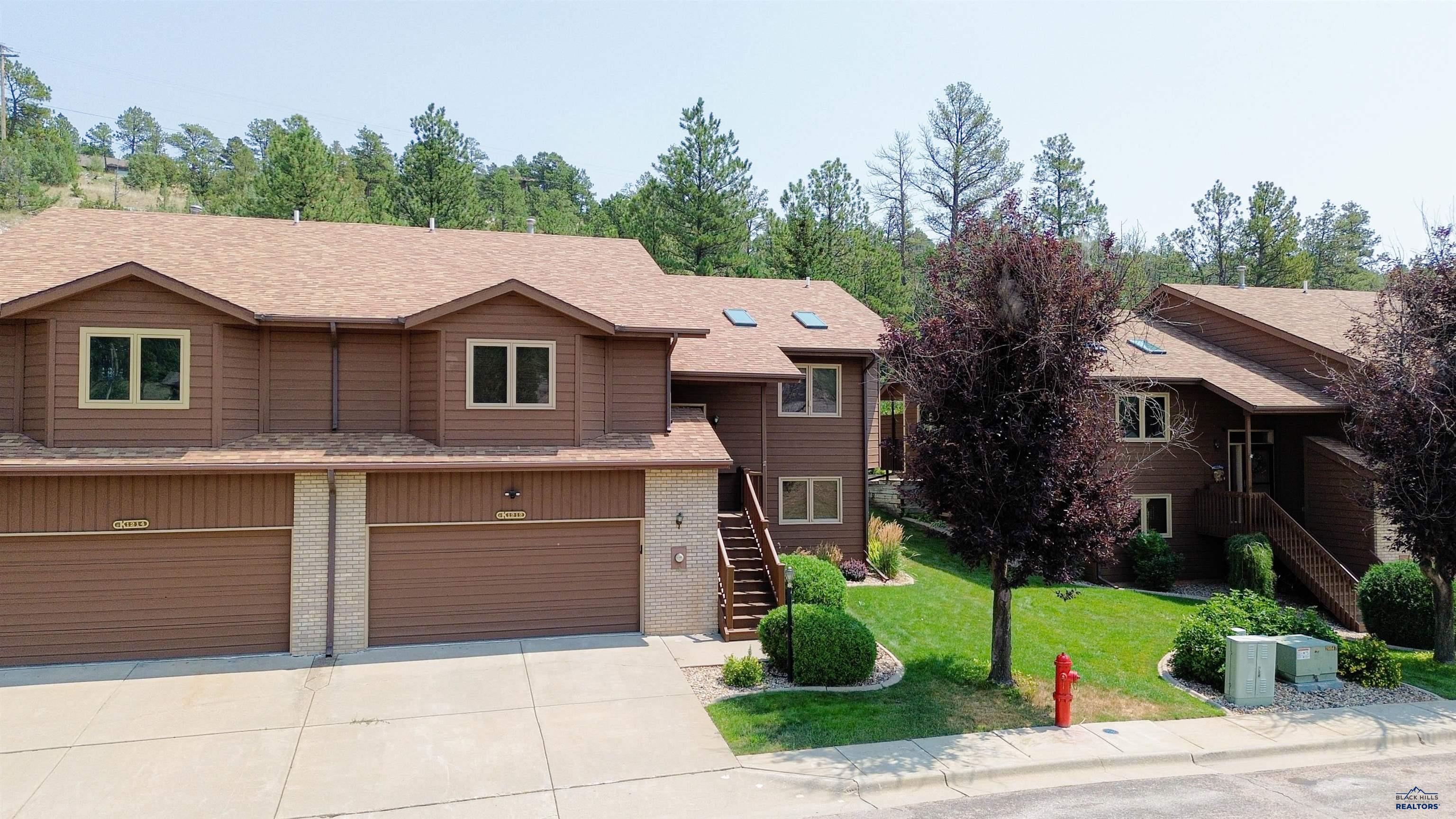 1212 Mountain Springs Ln — photo