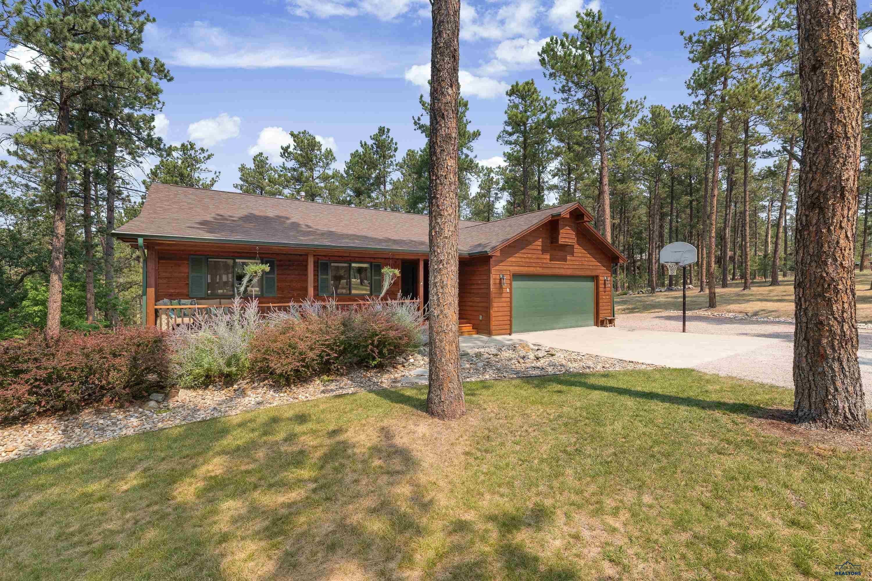 13664 Red Fox Ct — photo