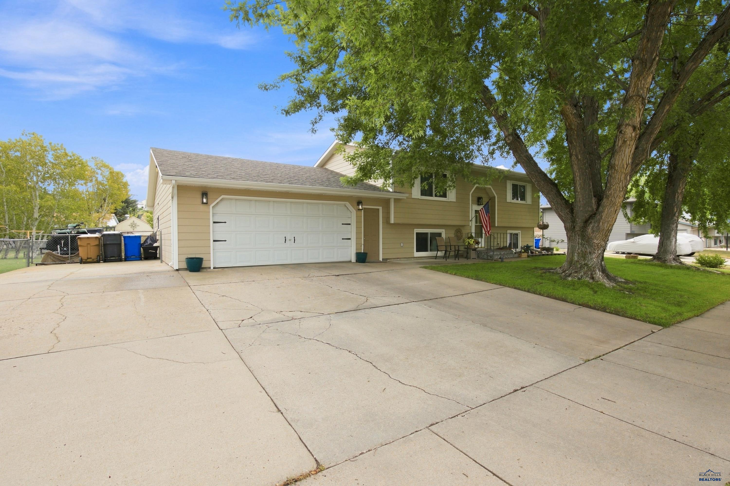 3708 Redwood, Rapid City, SD 57701 — photo 2