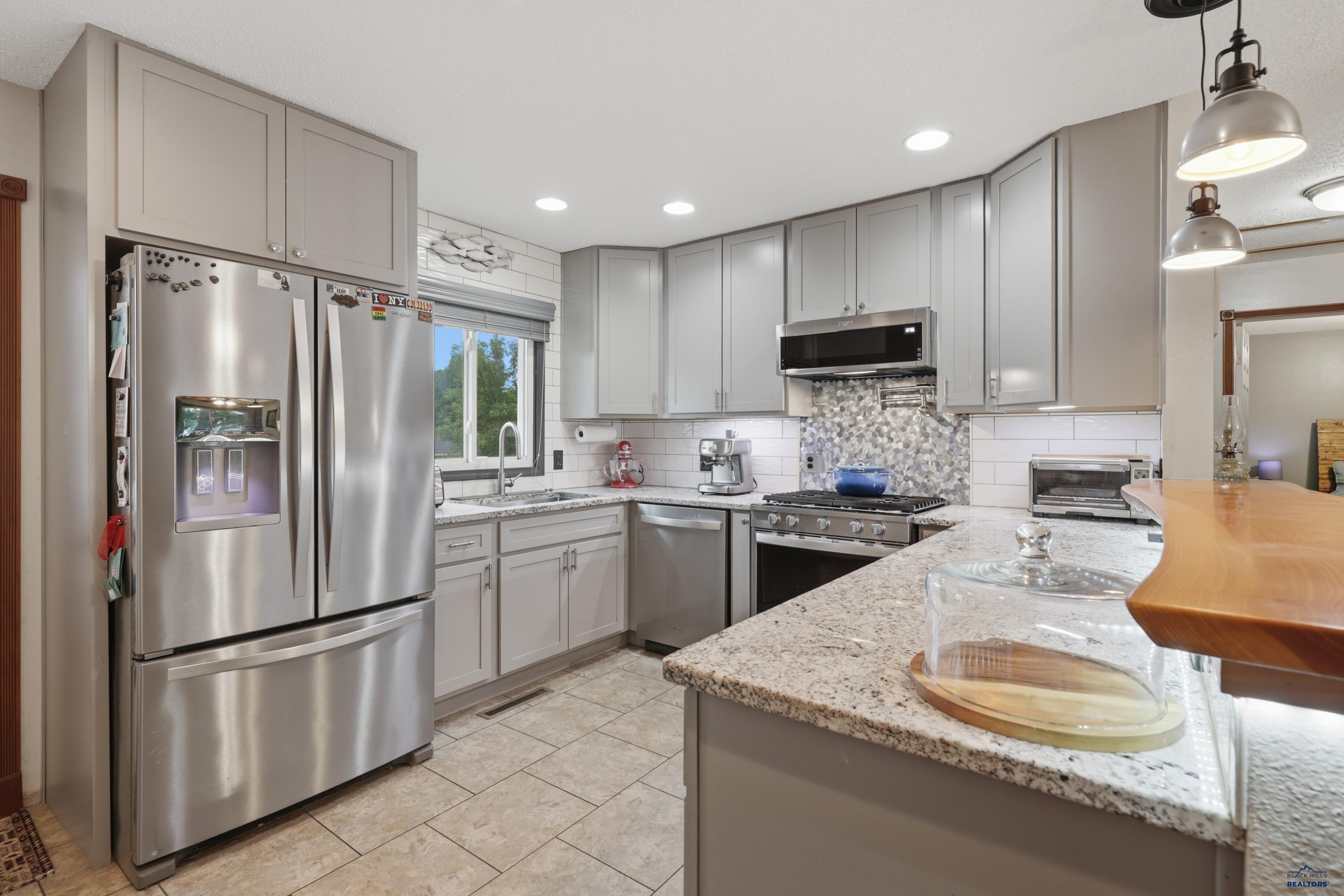 3708 Redwood, Rapid City, SD 57701 — photo 3