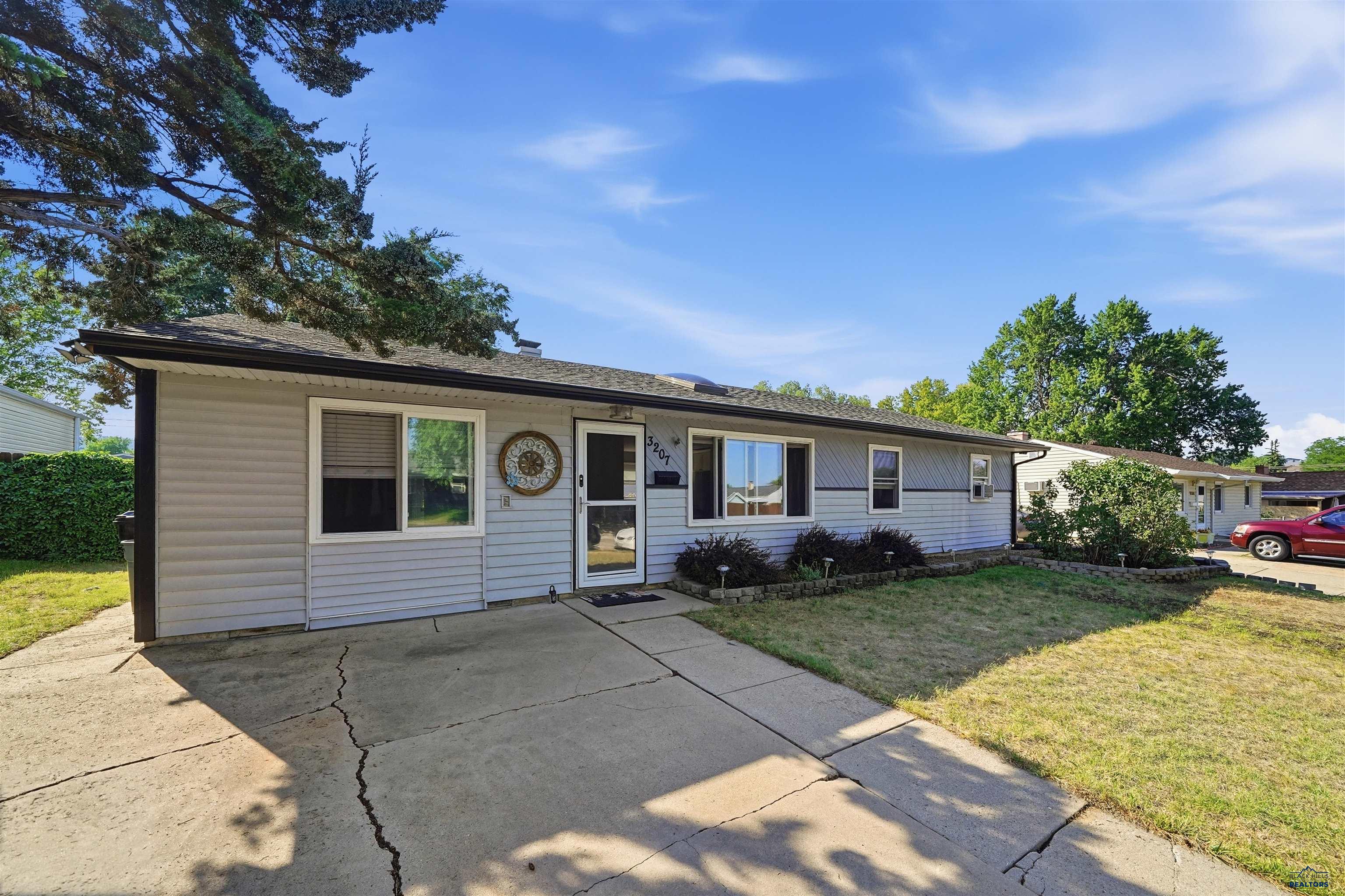 3207 Cypress, Rapid City, SD 57701 — photo 2