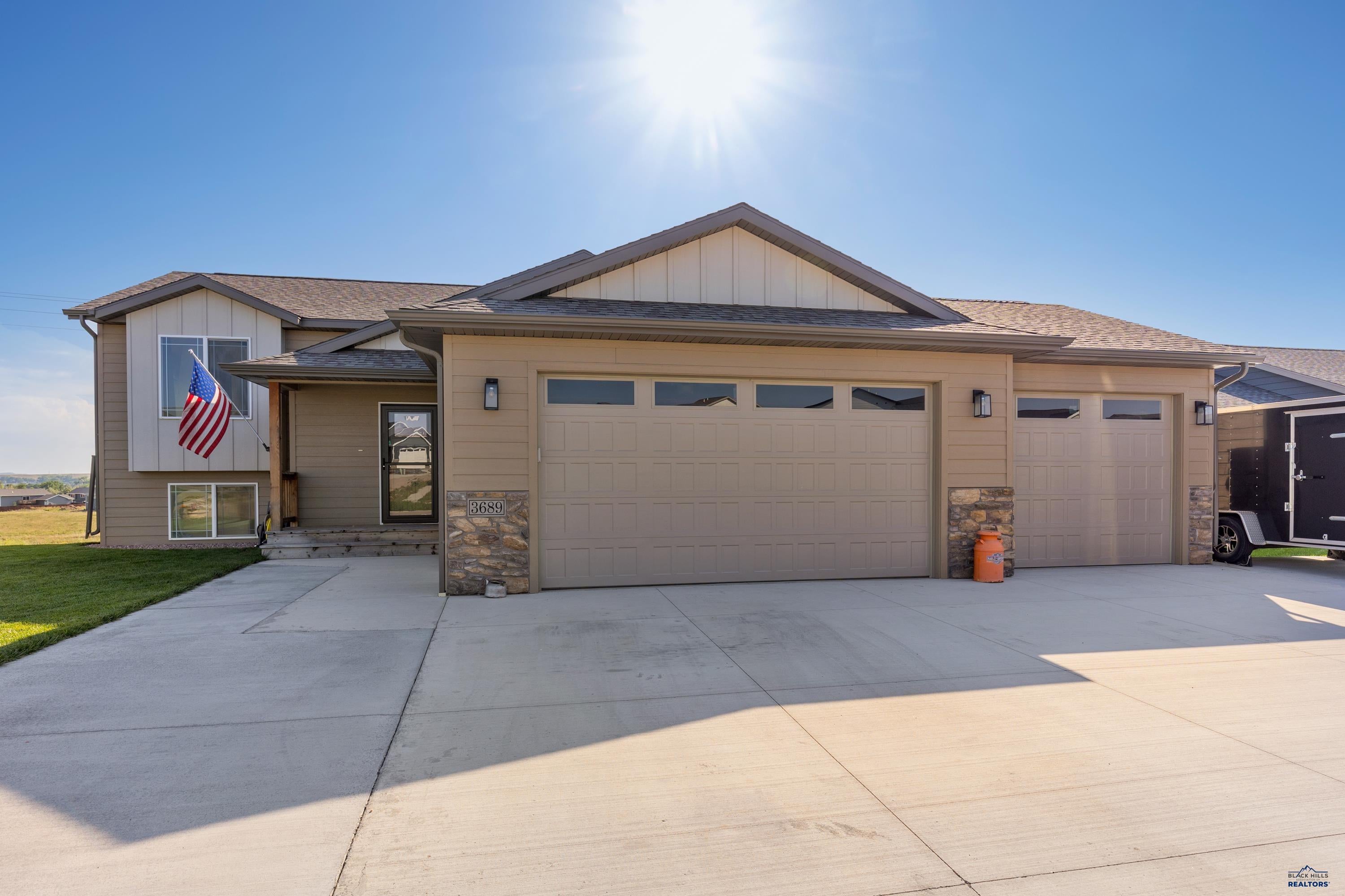 3689 Blackpowder Rd — photo