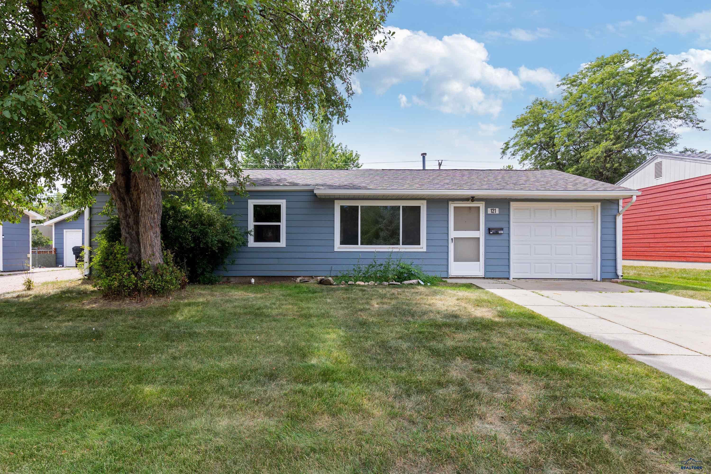 121 E Fairmont Blvd — photo