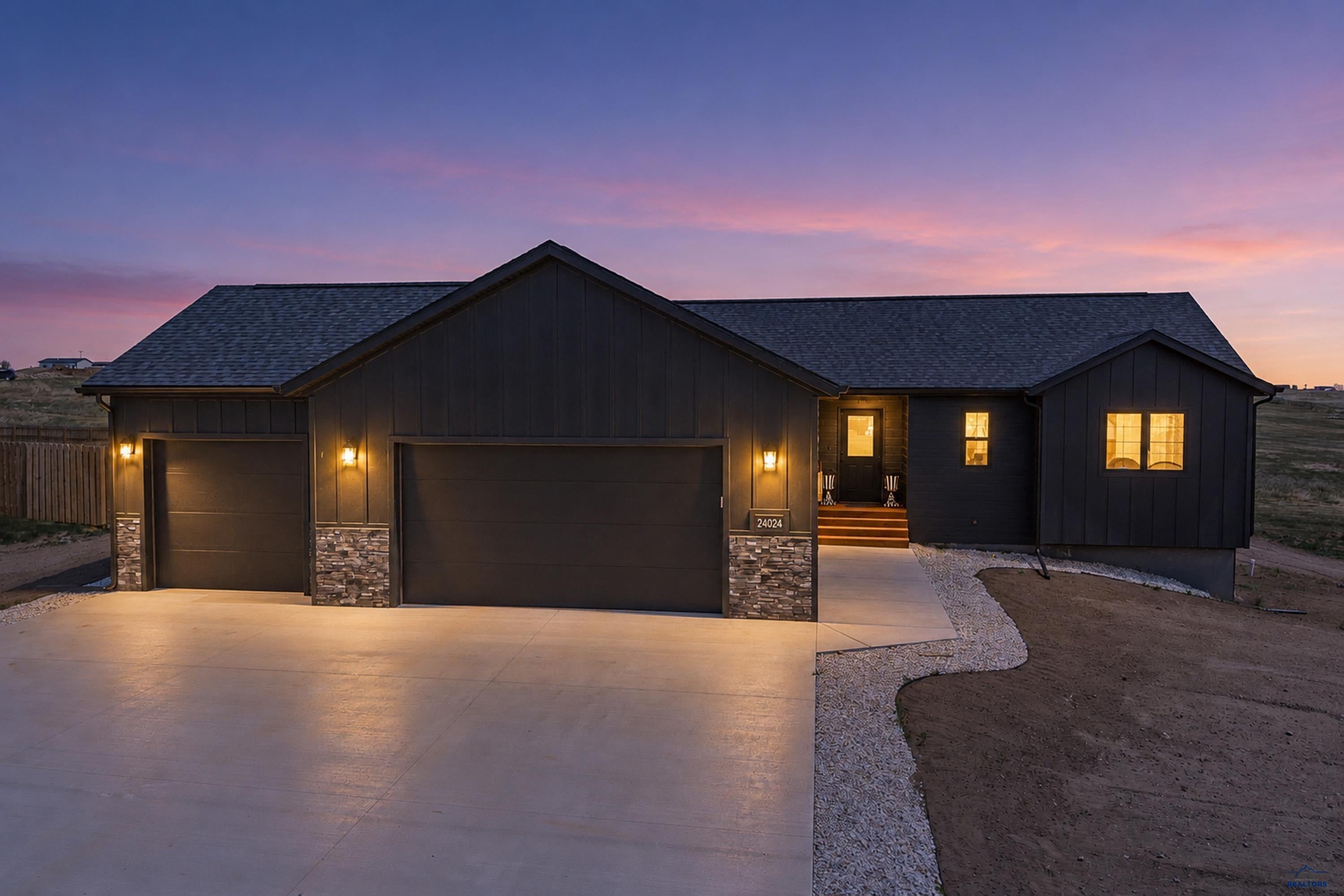 24024 Bridle Ridge Rd — photo