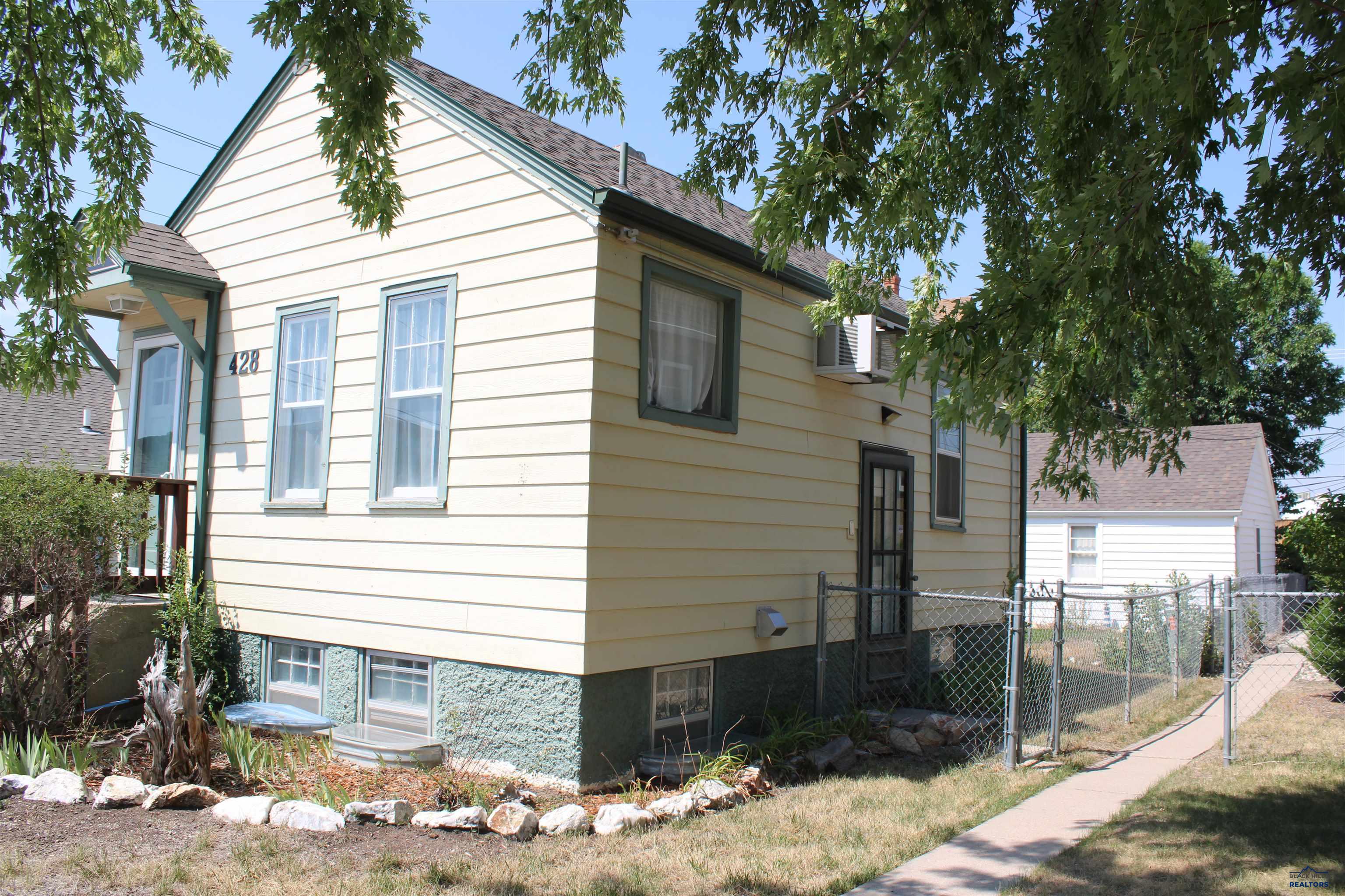 428 Quincy, Rapid City, SD 57701 — photo 2