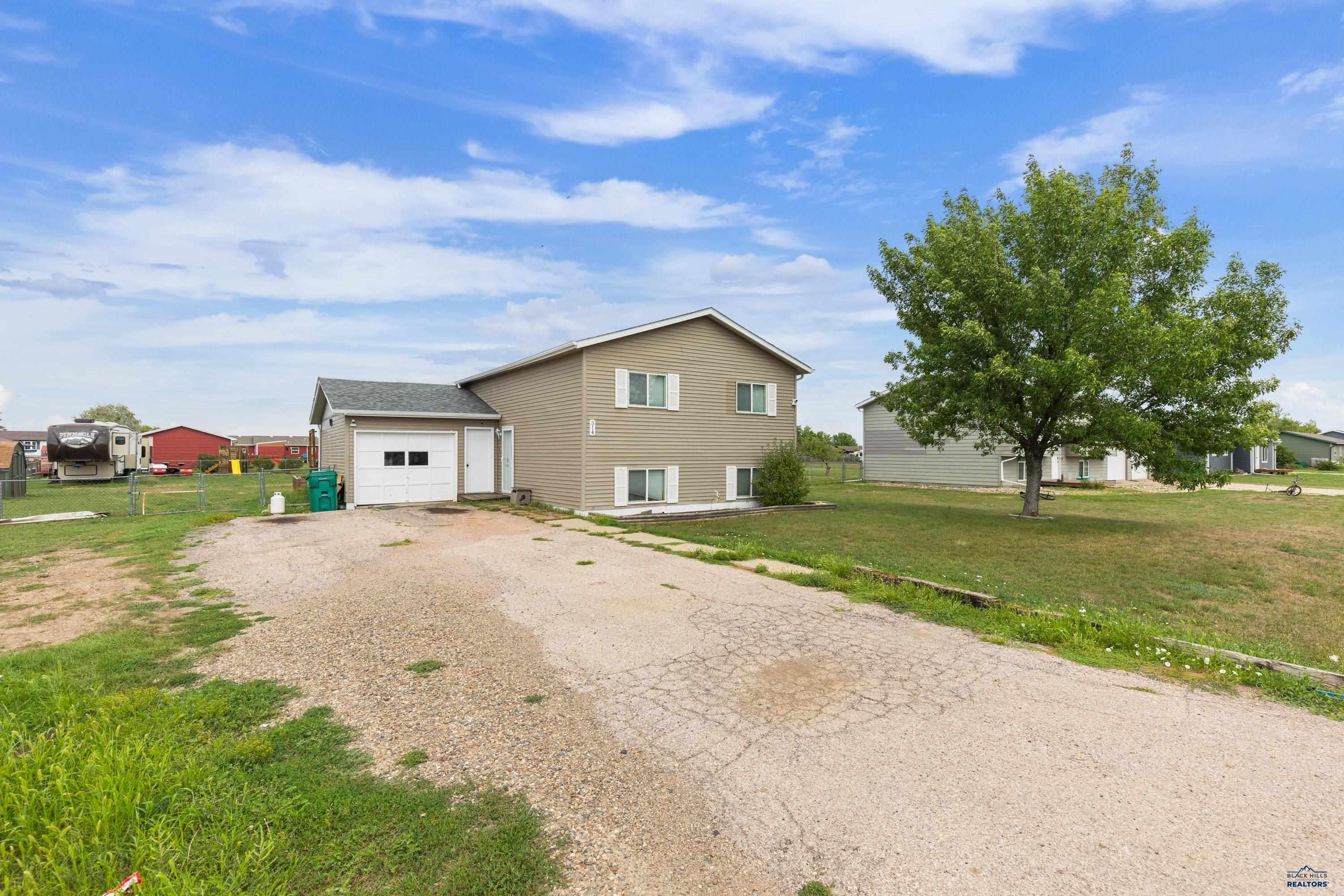 514 Falcon Dr, Box Elder, SD 57719 — photo 2