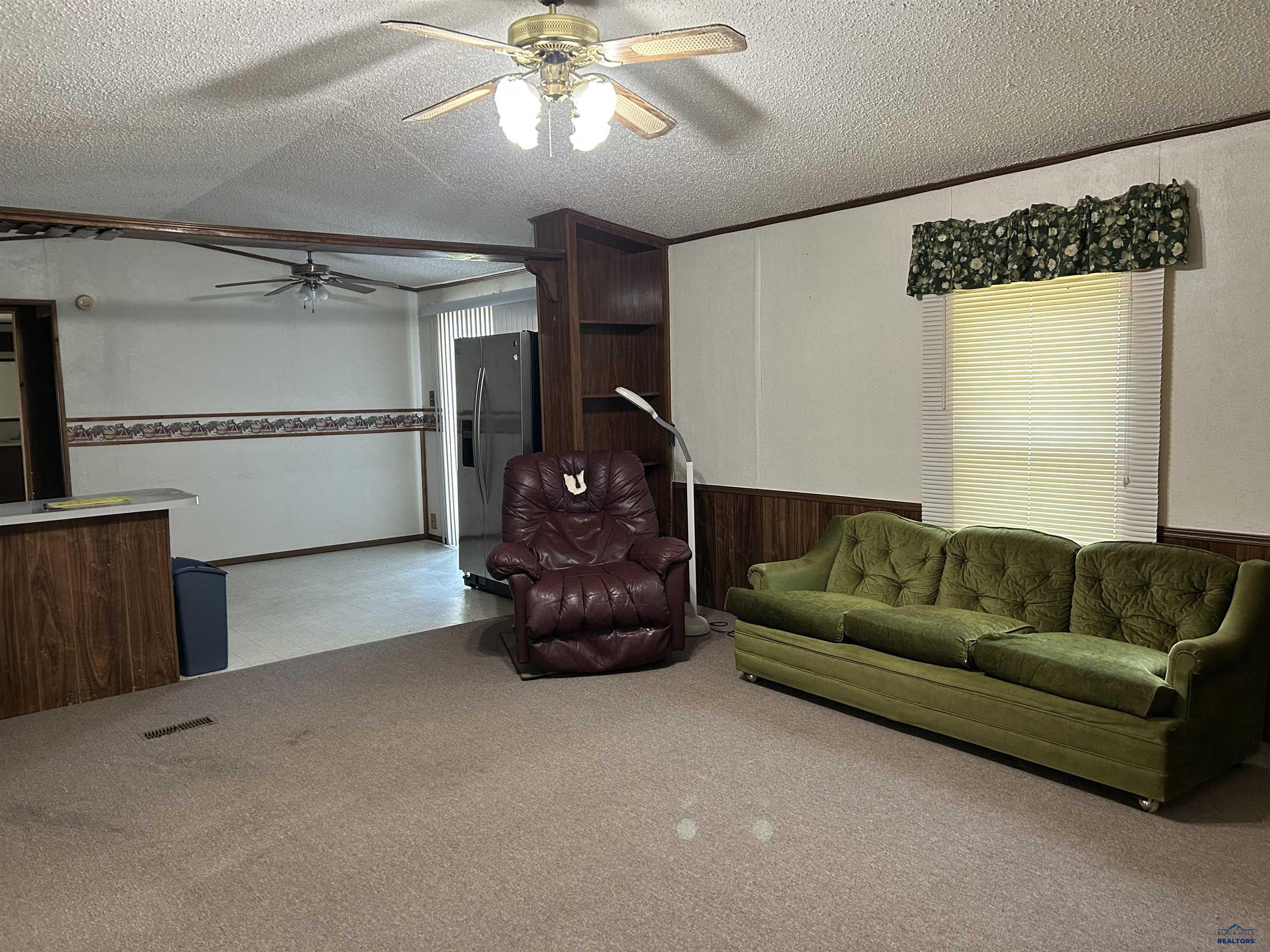 209 Pierre, Vale, SD 57788 — photo 3