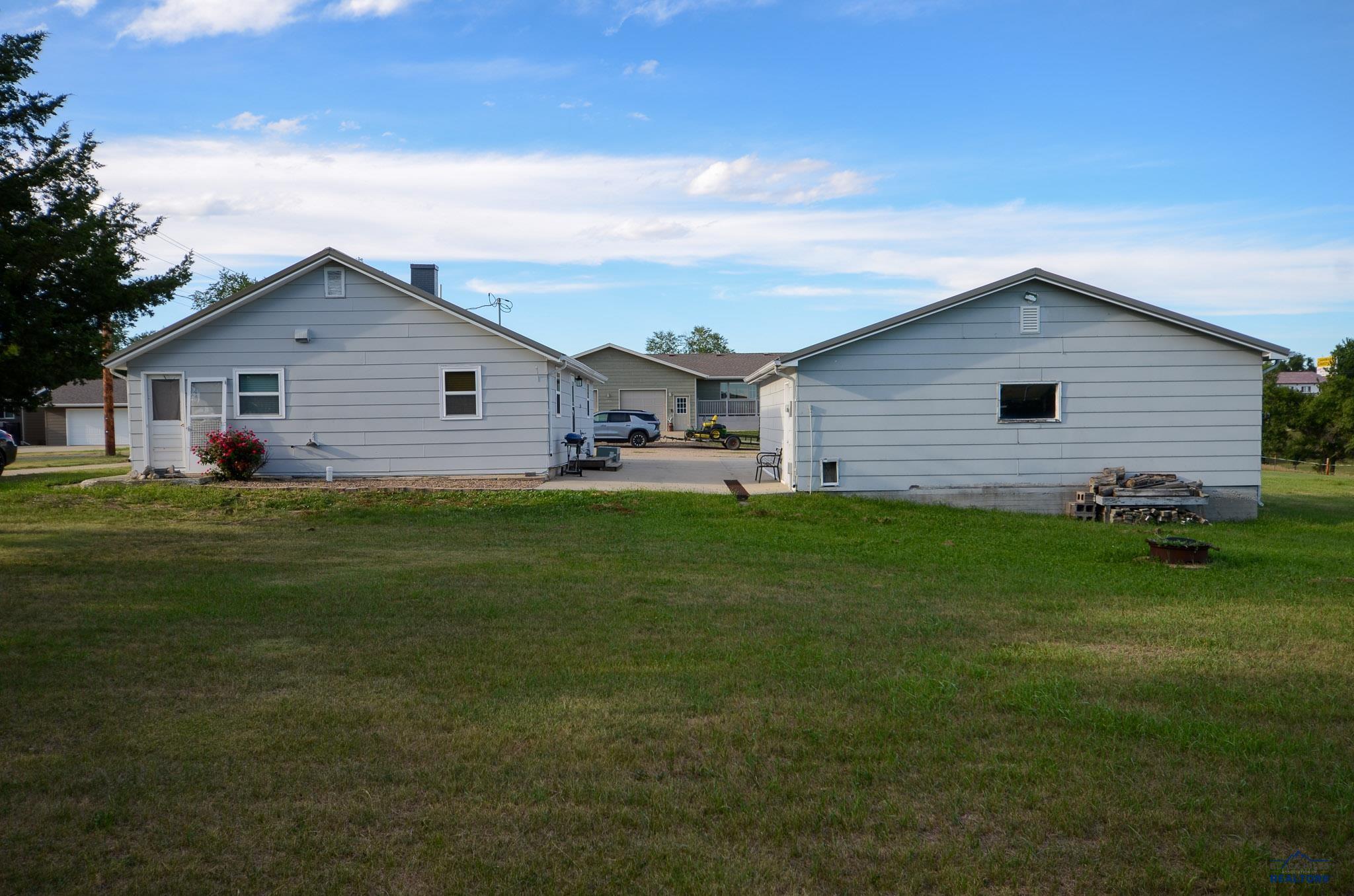 207 E 7th Street, Murdo, SD 57559 — photo 2