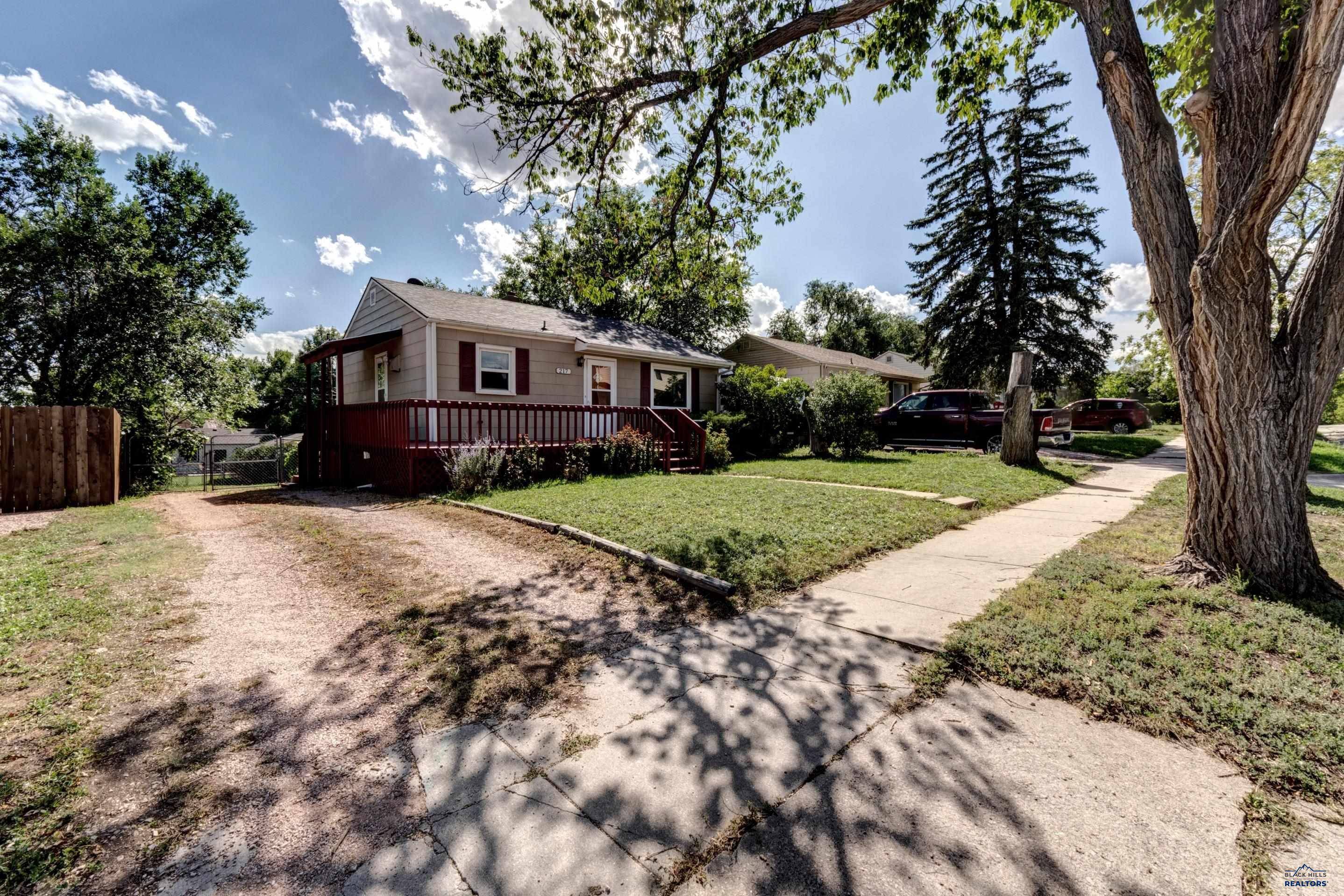217 E St Francis, Rapid City, SD 57701 — photo 3
