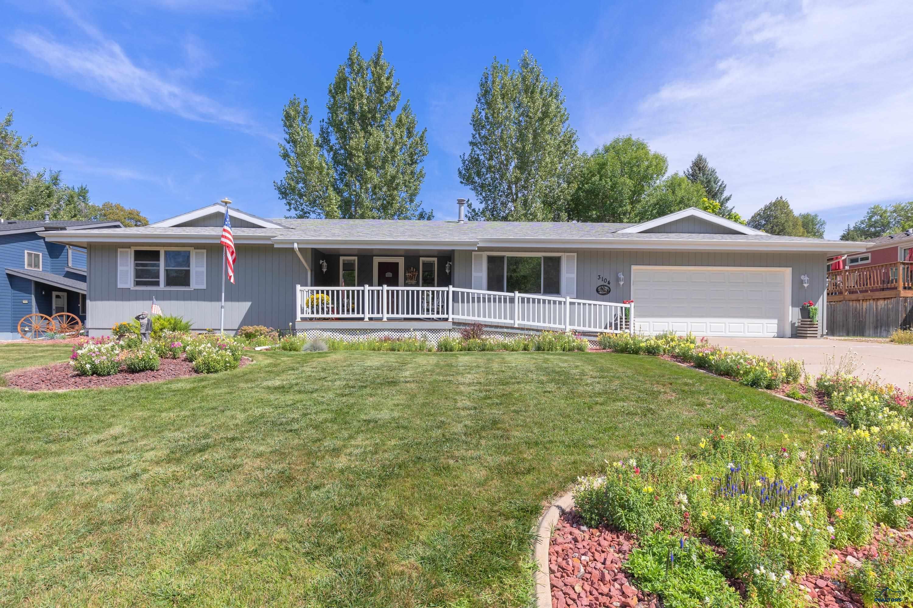3104 Park Dr — photo