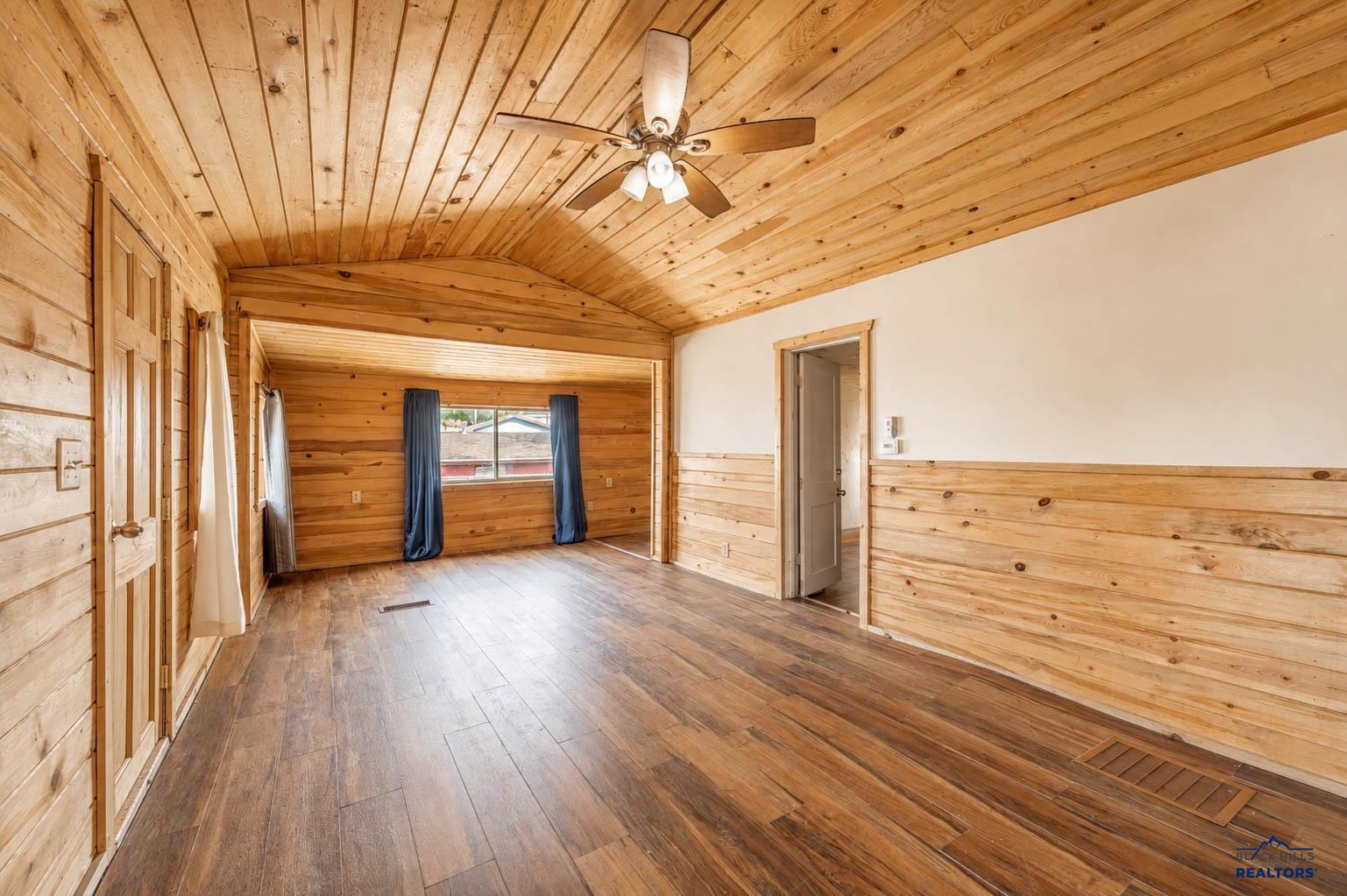 229 Doolittle, Rapid City, SD 57701 — photo 2