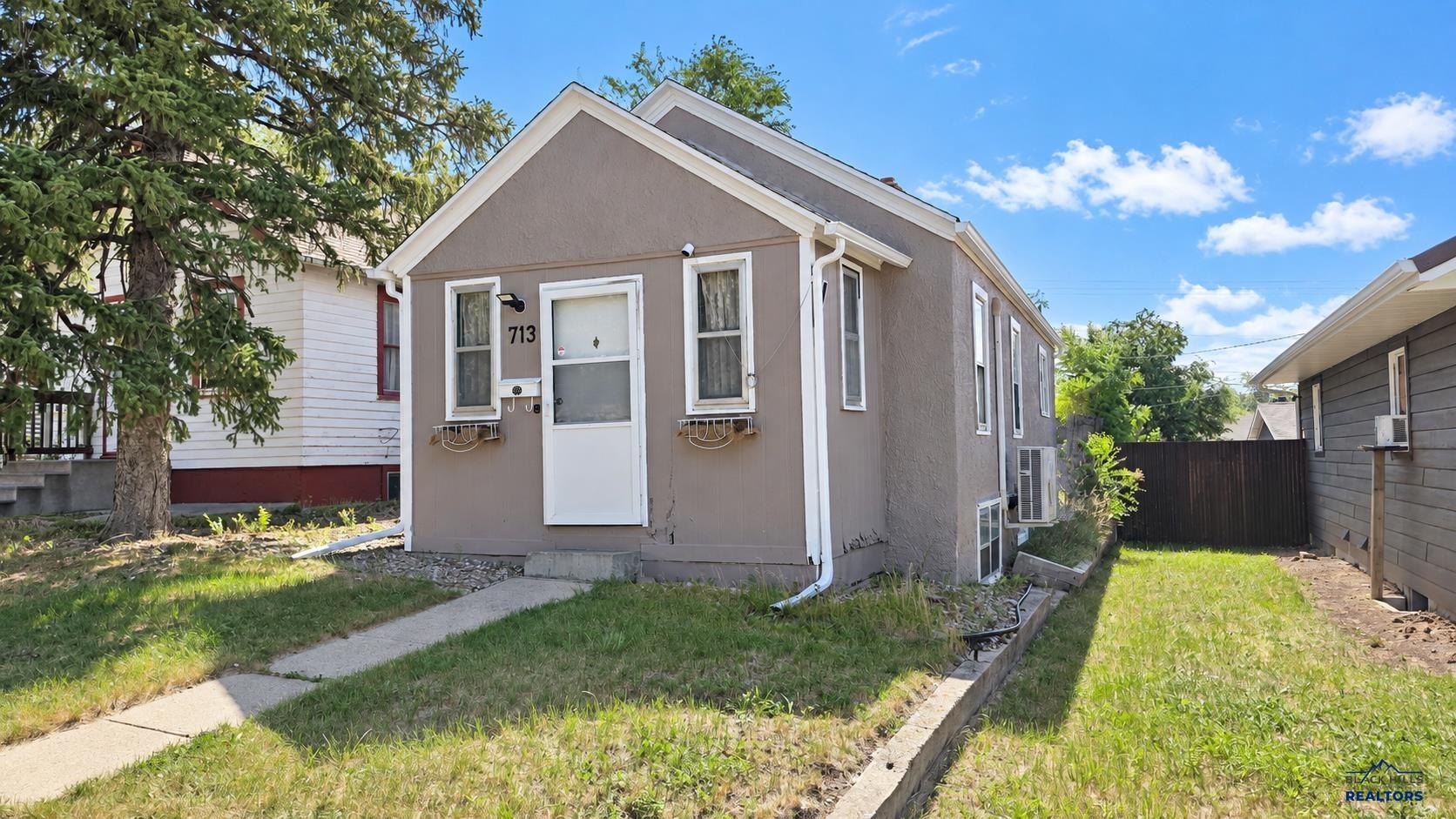713 Fairview, Rapid City, SD 57701 — photo 2