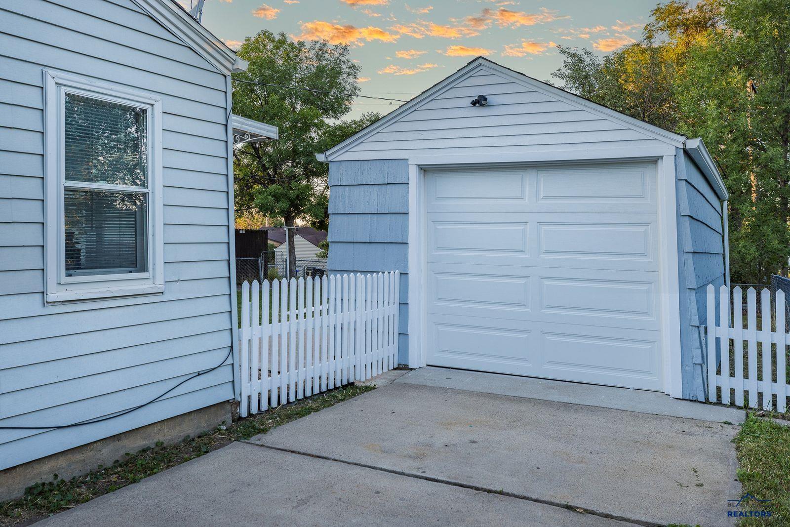 115 E St Andrew, Rapid City, SD 57701 — photo 3