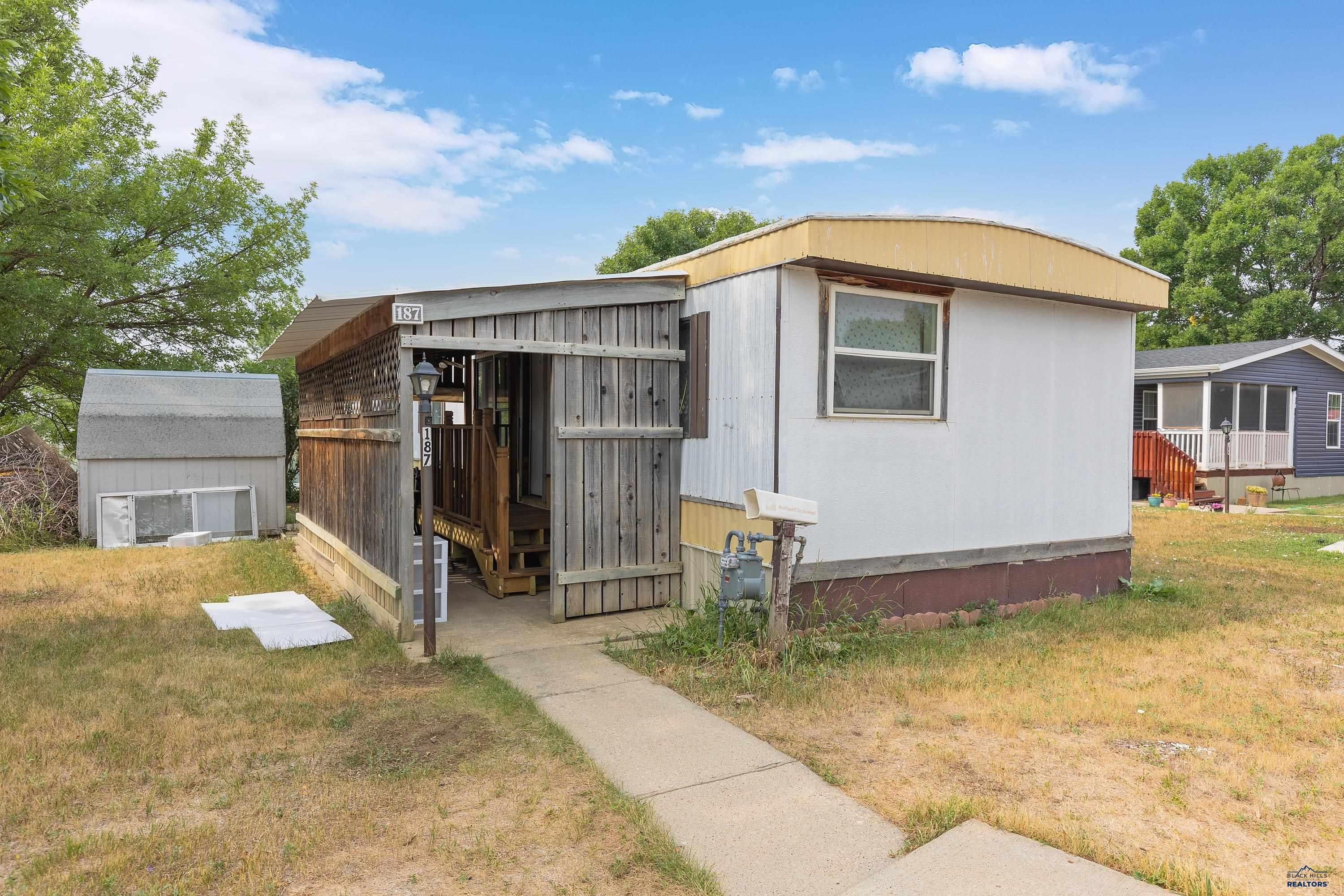 1702 E Hwy 44 — photo