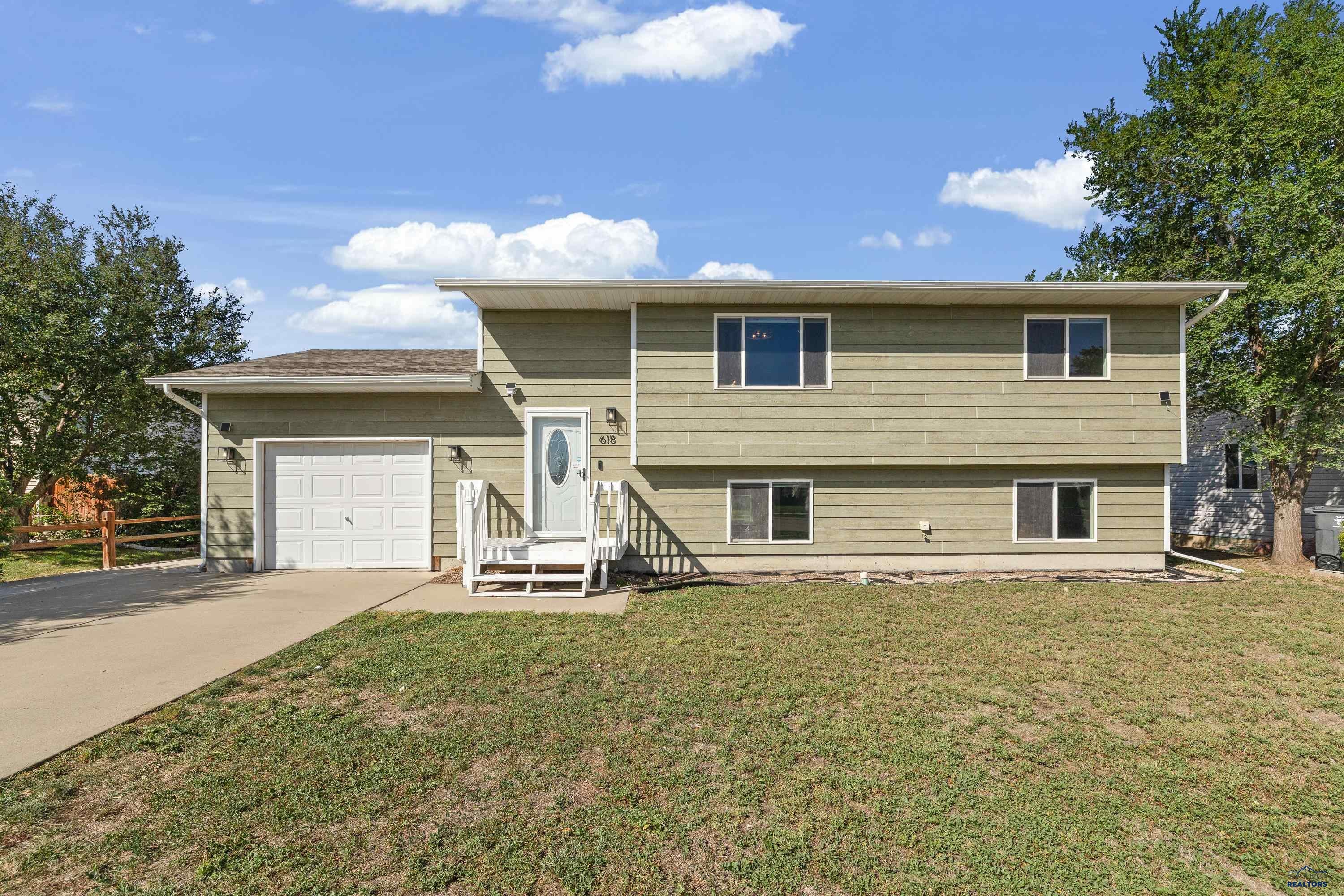 618 Stealth Ln, Box Elder, SD 57719 — photo 2