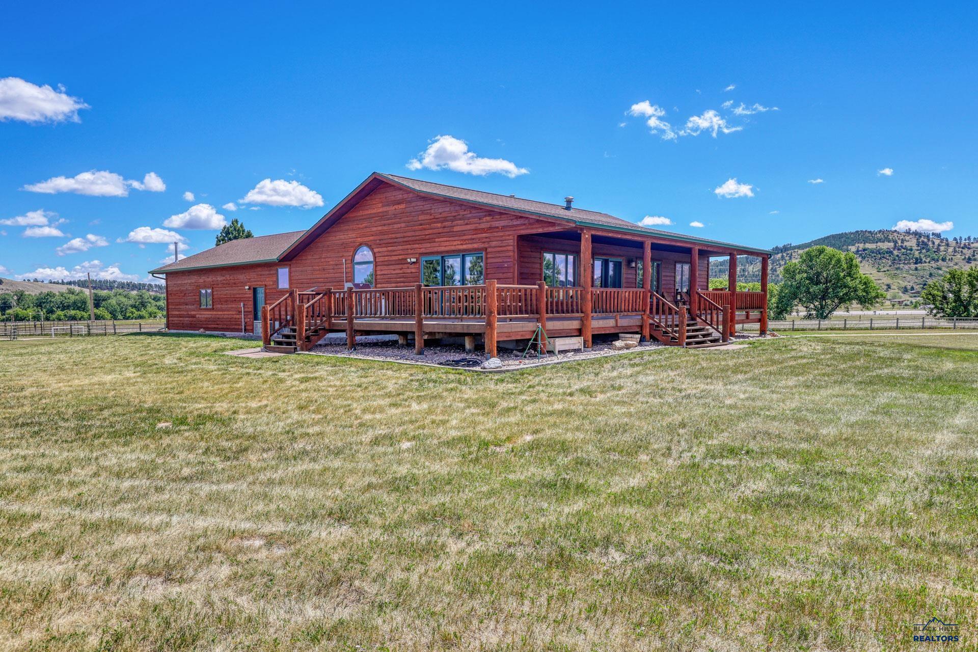 7080 Elk Creek Rd — photo