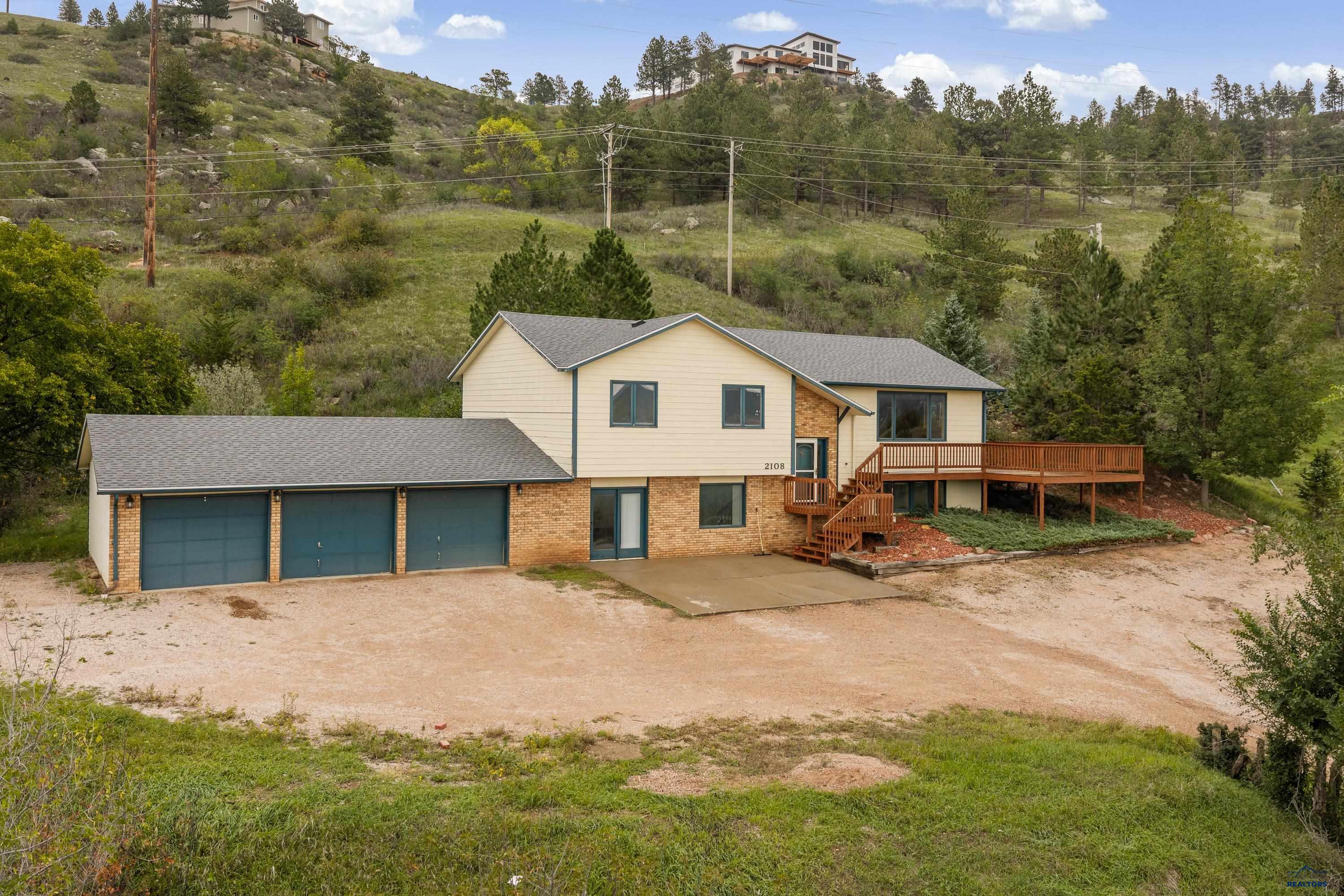 2108 Harney Drive — photo