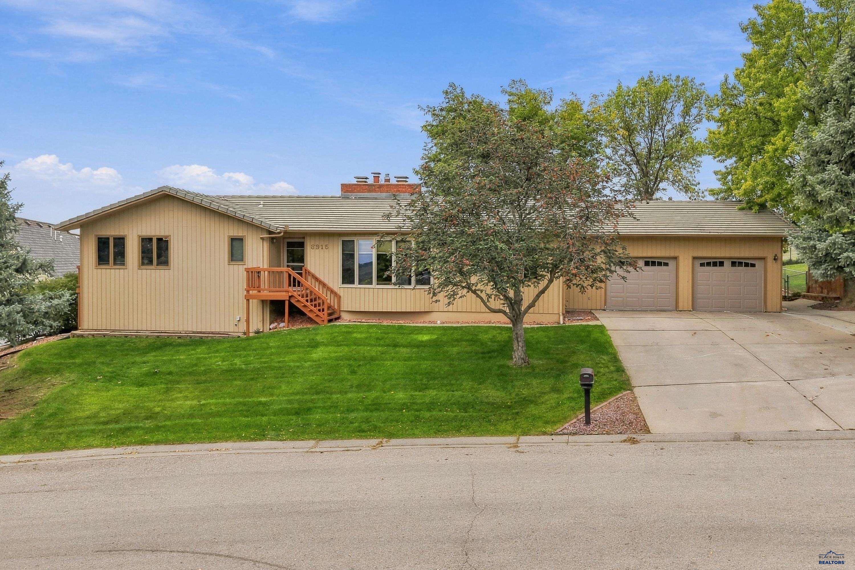 3915 Parkridge Drive — photo