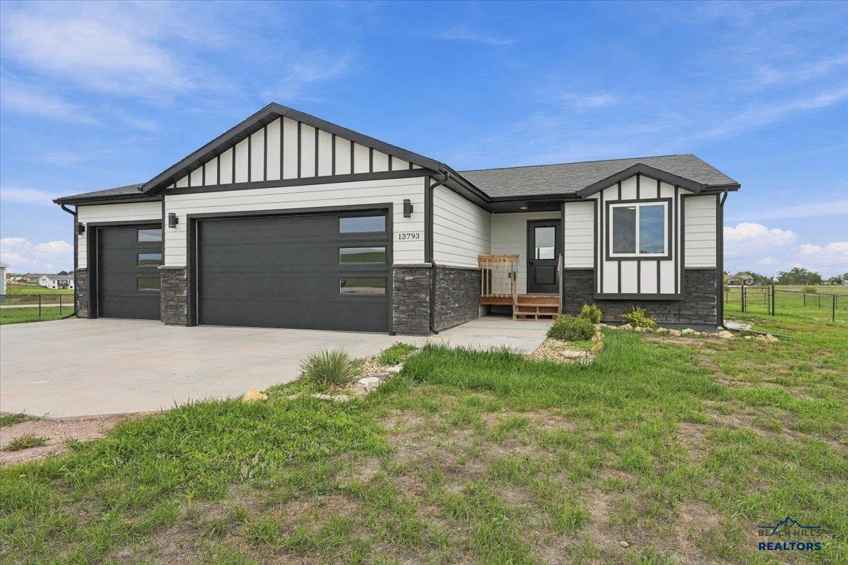 13793 Conestoga Loop — photo