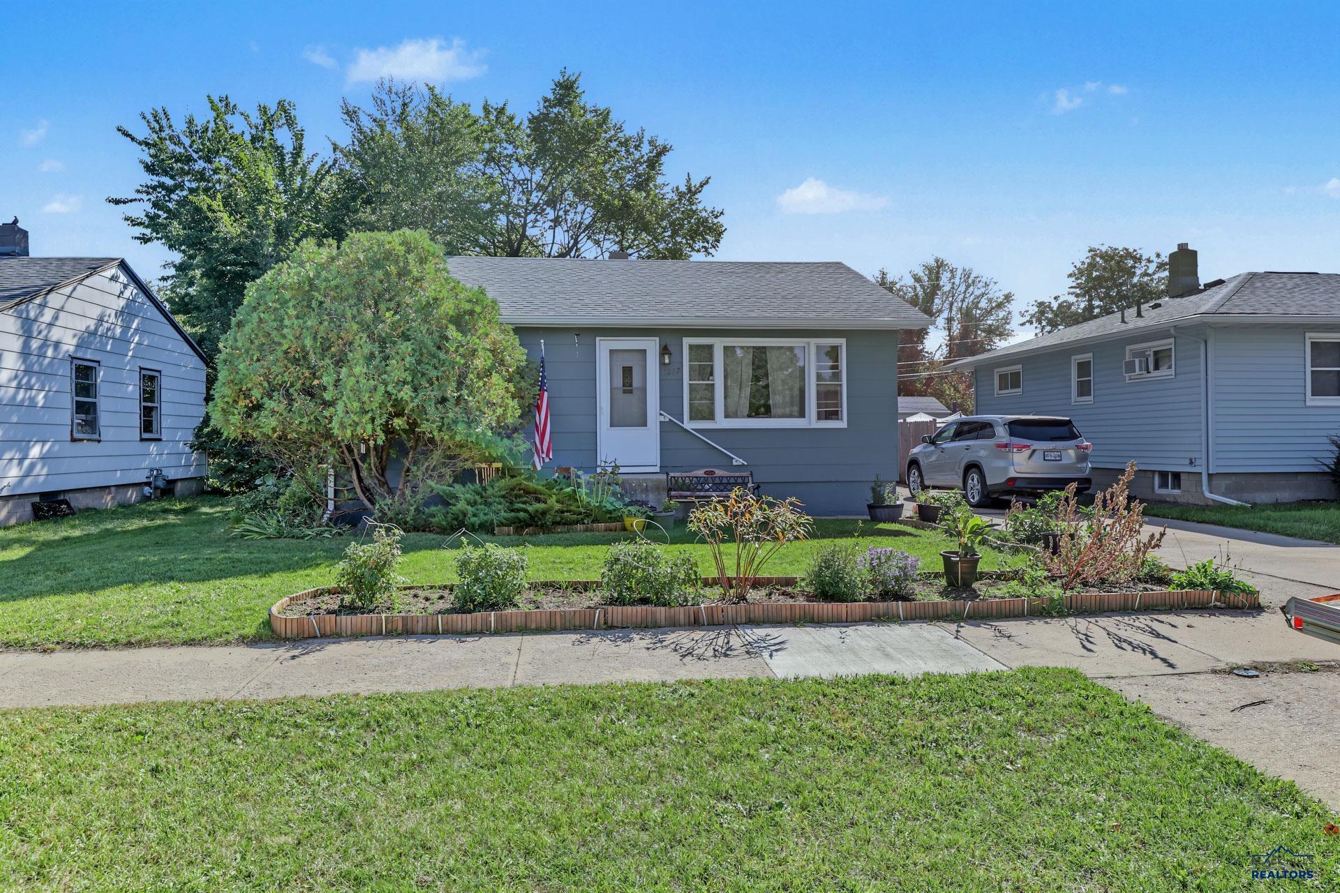 1207 E St Cloud Street — photo