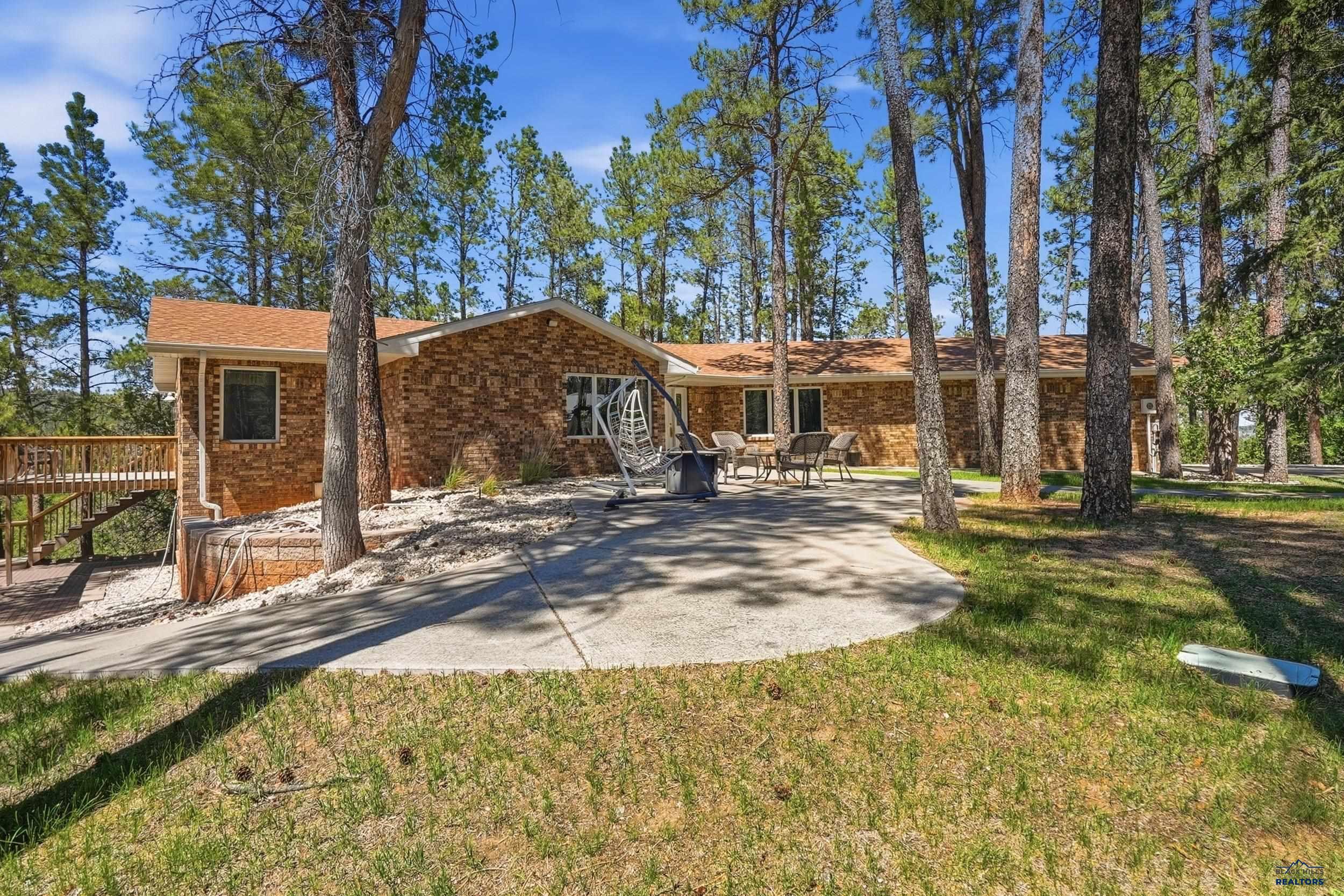 250 Timberline Court — photo