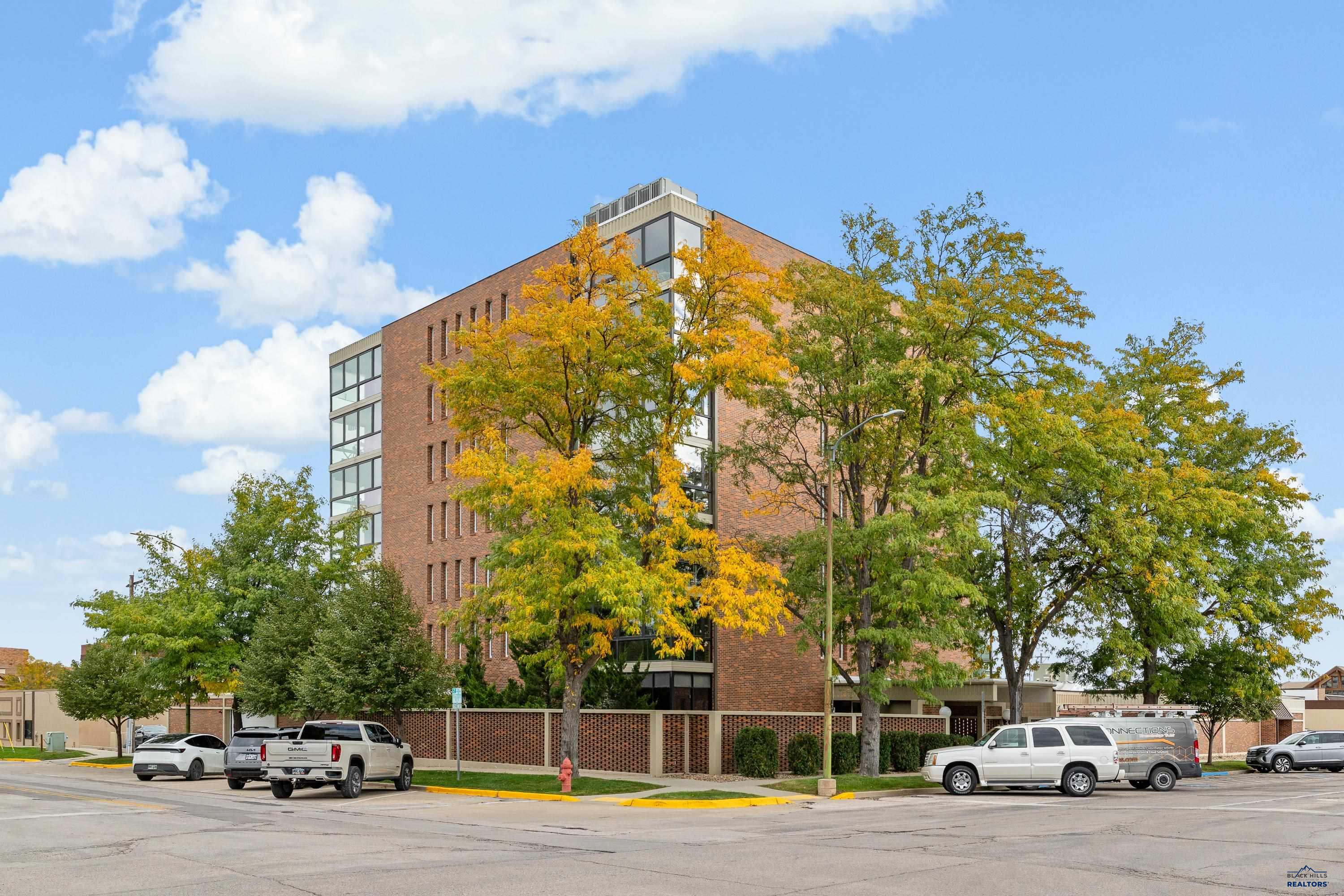 824 Columbus Unit 403 — photo