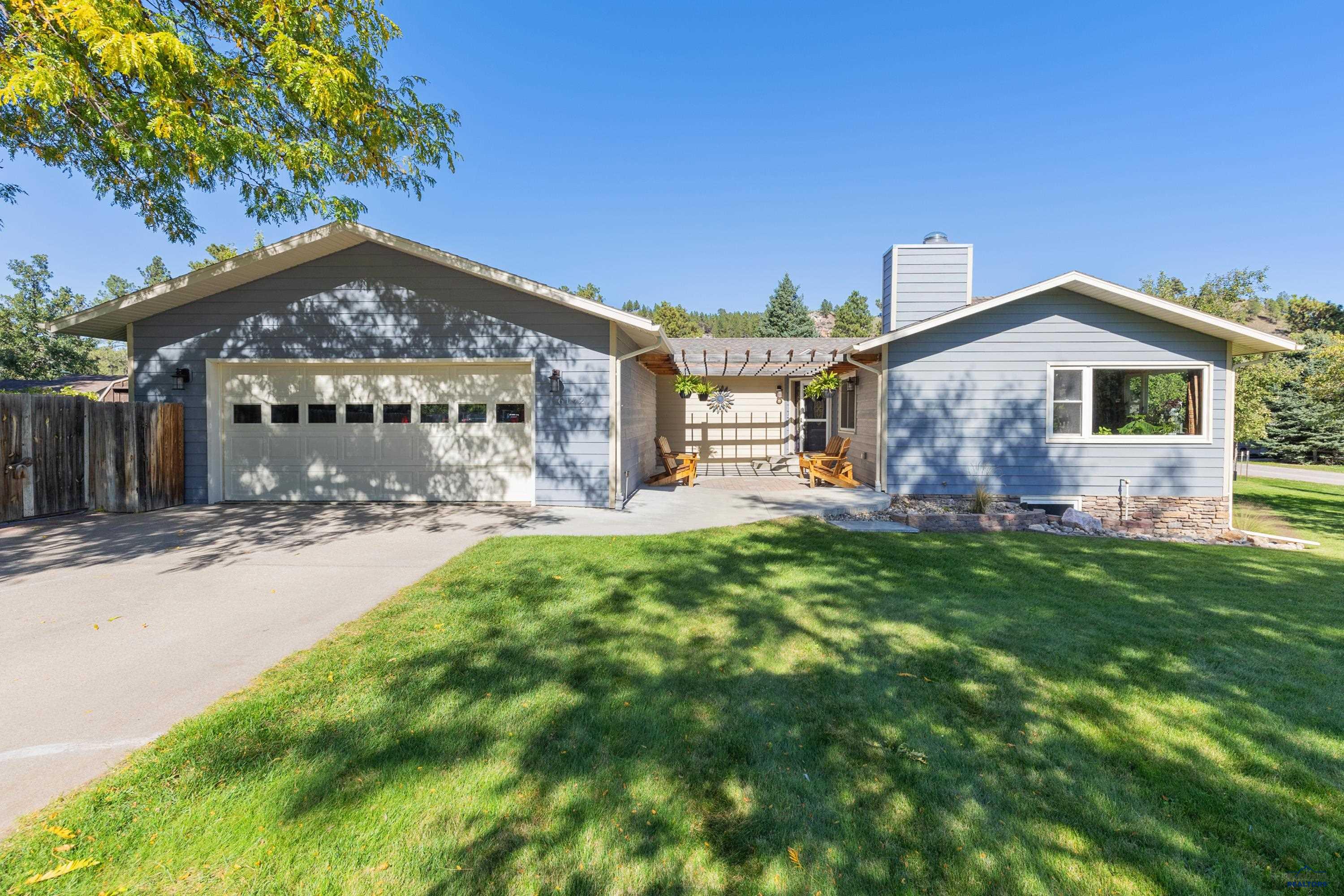 6192 Blake Road — photo