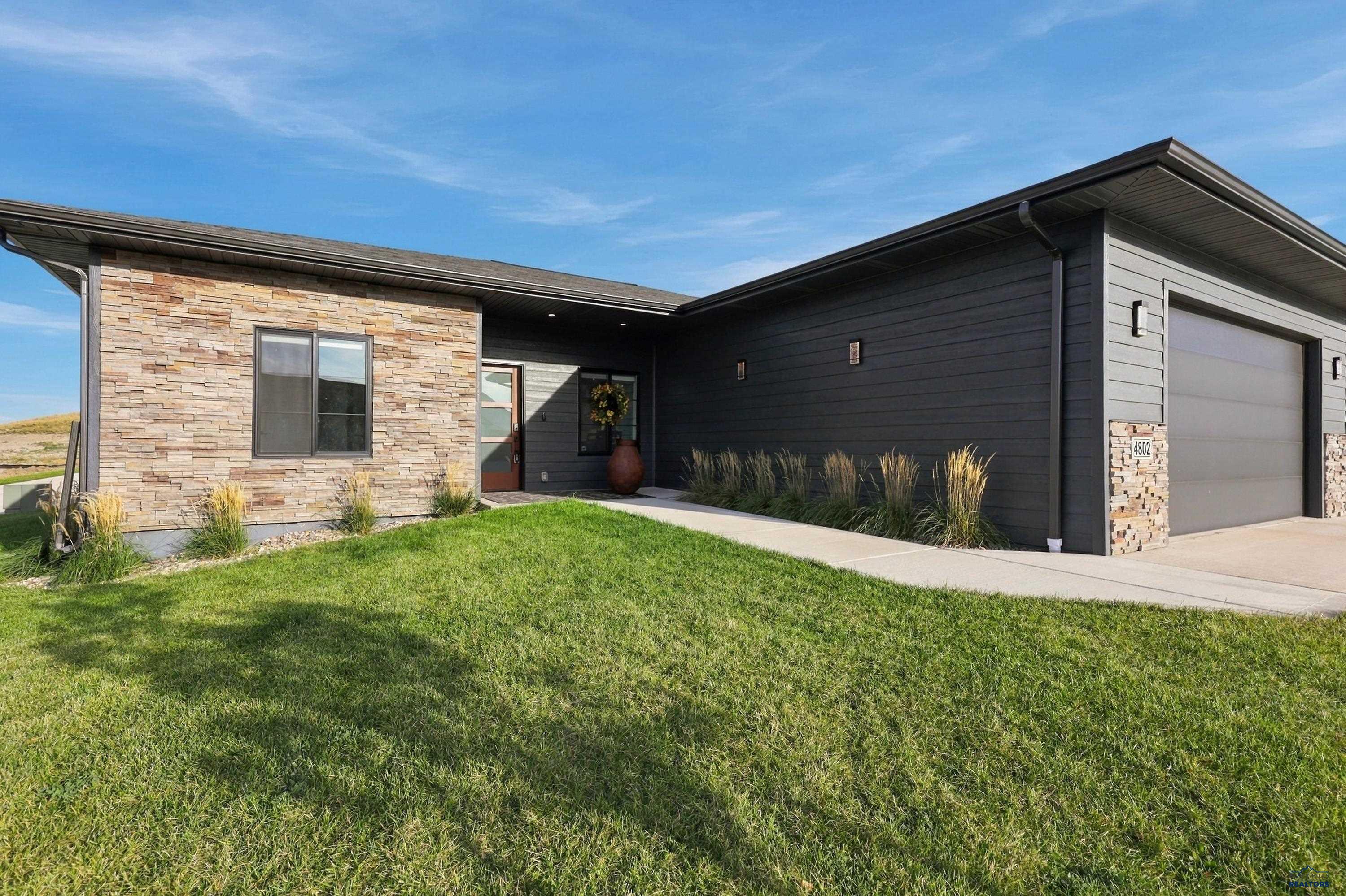 4802 Papillion Drive — photo