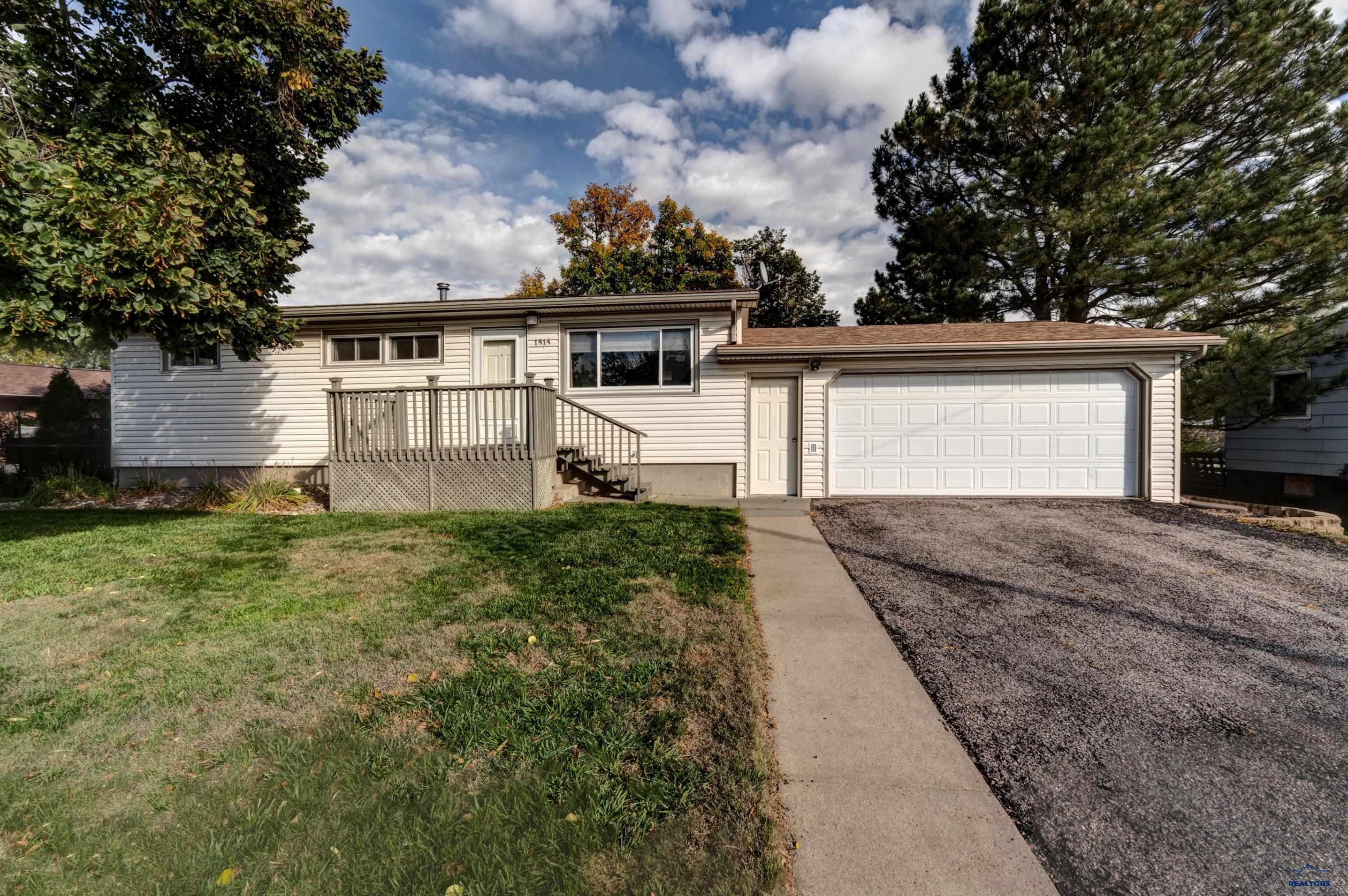 1414 Minuteman Drive — photo